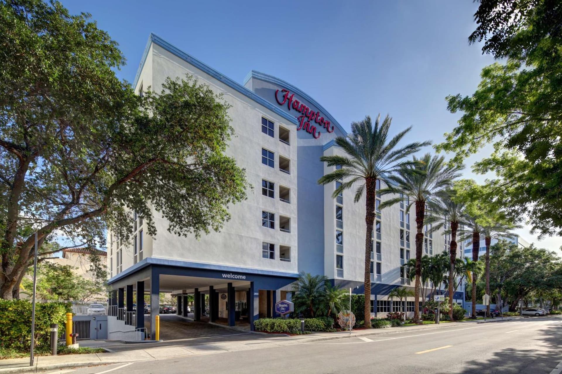 Hampton Inn Miami-Coconut Grove/Coral Gables interior in Miami, FL — gallery photo 2