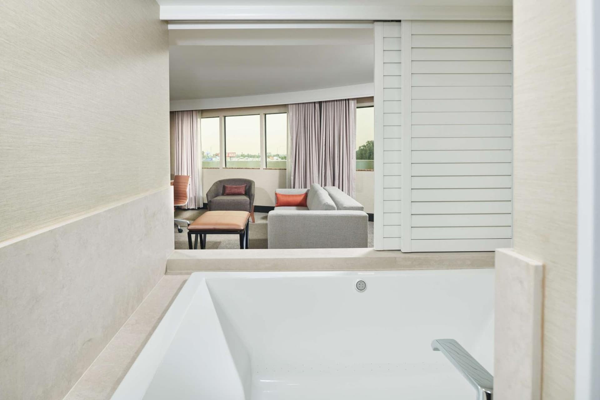 DoubleTree by Hilton Fullerton gallery photo in Fullerton, CA — image 40