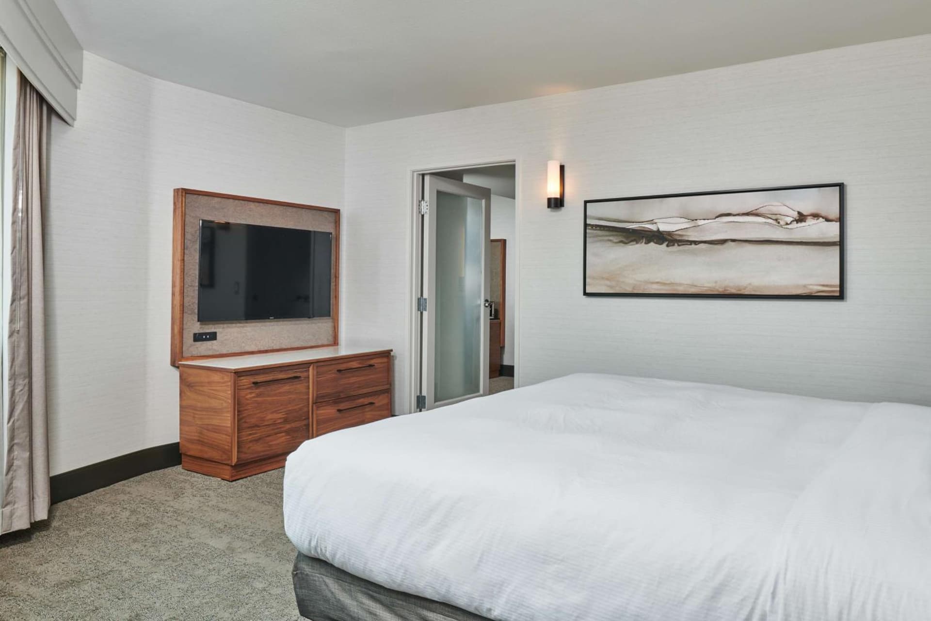 DoubleTree by Hilton Fullerton gallery photo in Fullerton, CA — image 47