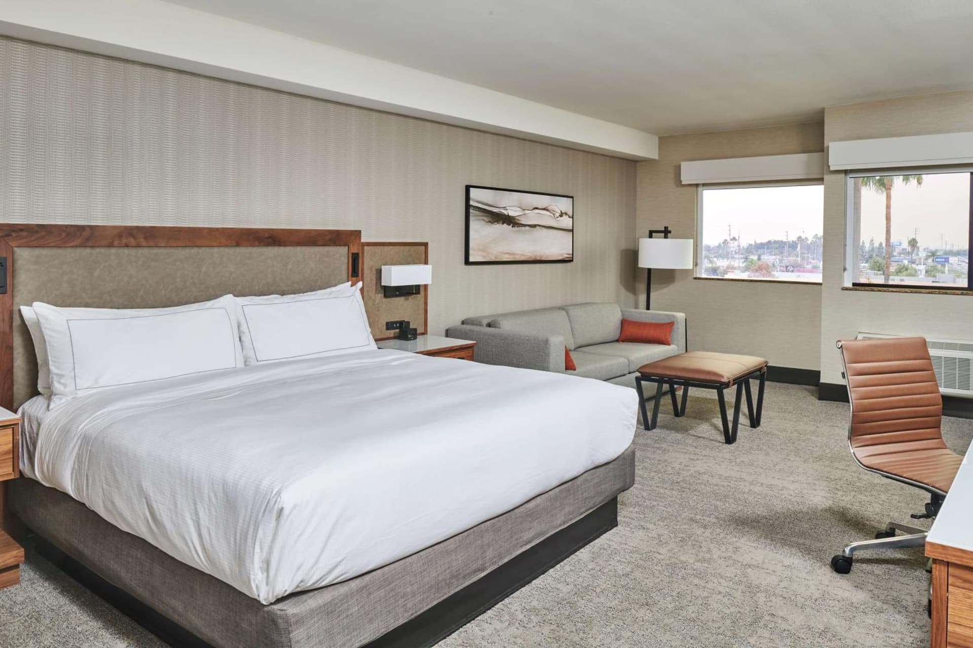 DoubleTree by Hilton Fullerton gallery photo in Fullerton, CA — image 16