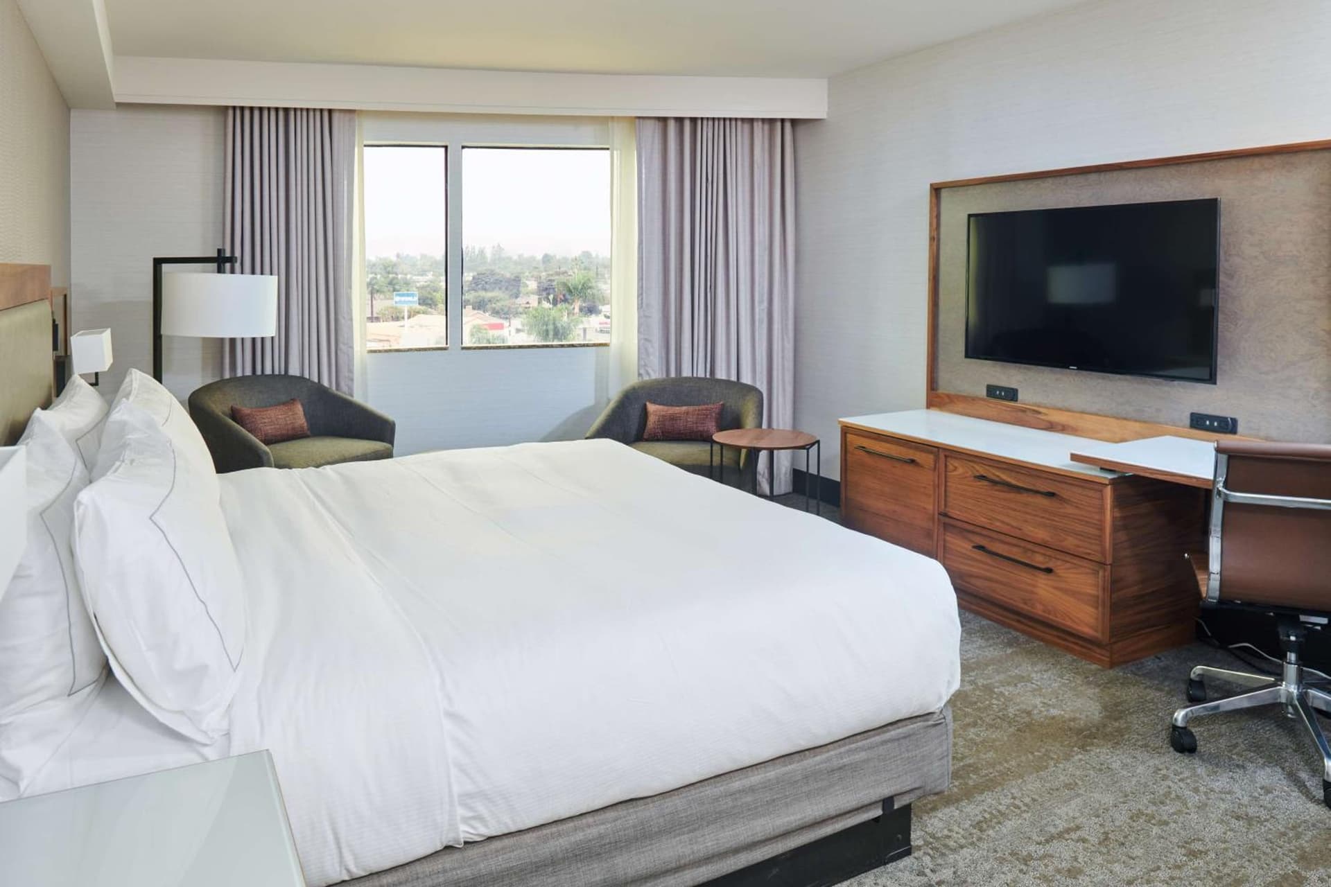 DoubleTree by Hilton Fullerton gallery photo in Fullerton, CA — image 25
