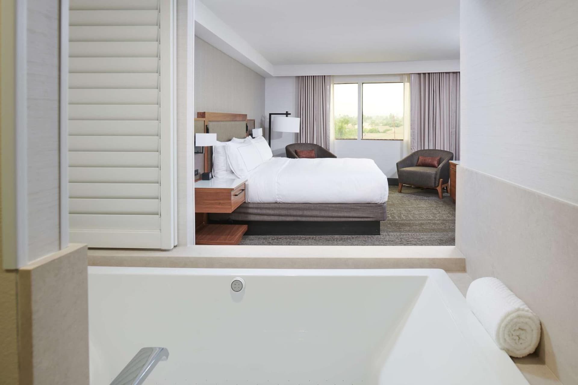 DoubleTree by Hilton Fullerton gallery photo in Fullerton, CA — image 10