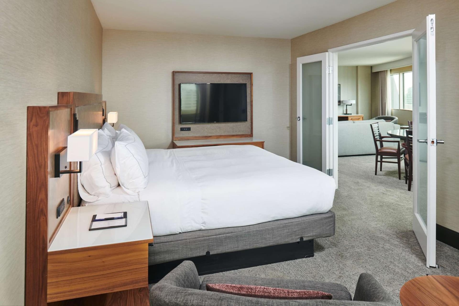 DoubleTree by Hilton Fullerton gallery photo in Fullerton, CA — image 18