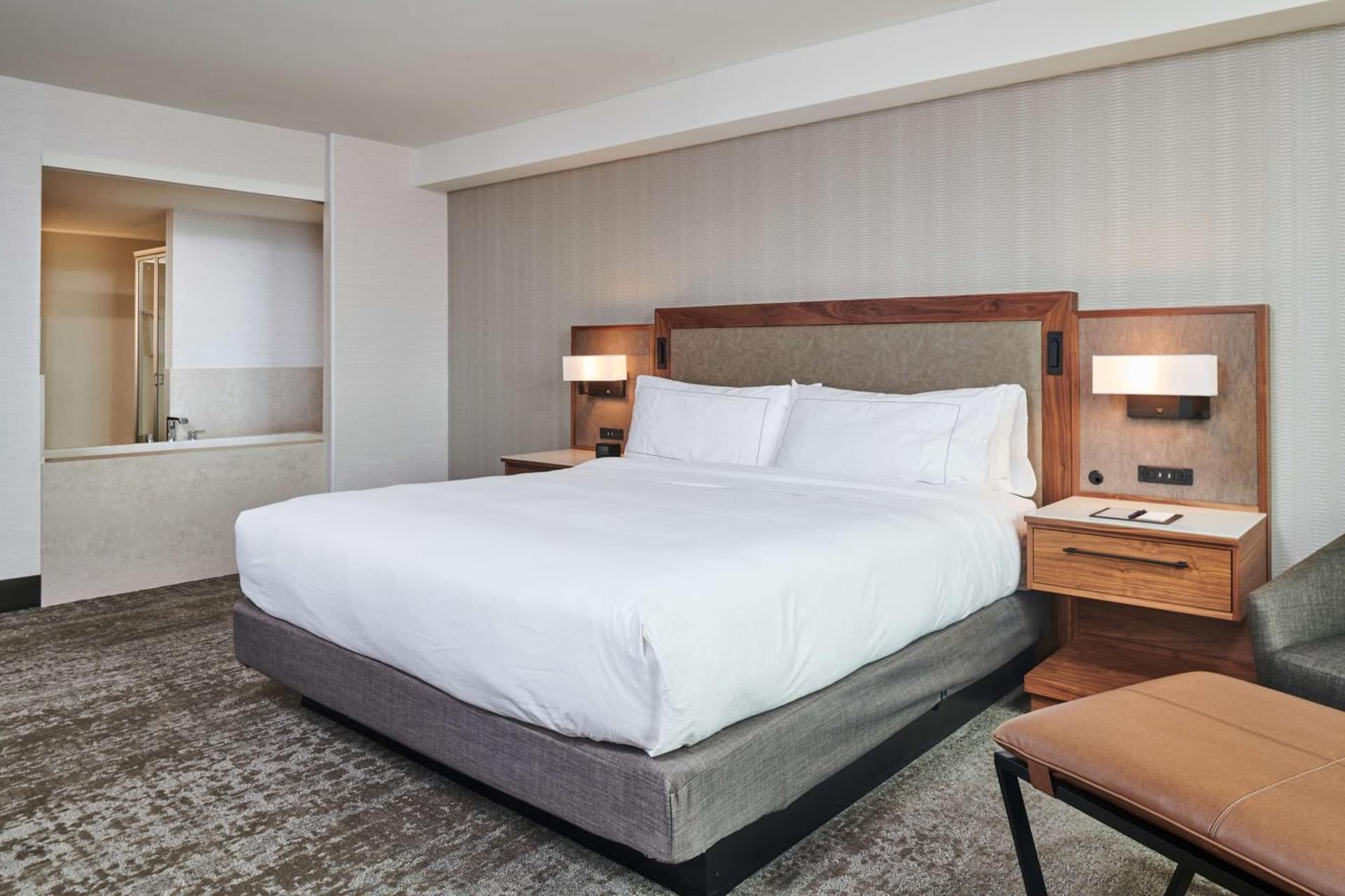 DoubleTree by Hilton Fullerton gallery photo in Fullerton, CA — image 33