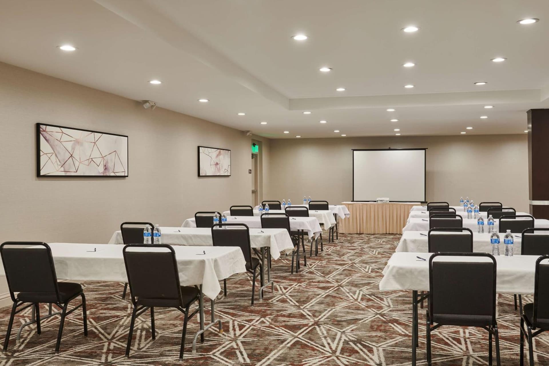 DoubleTree by Hilton Fullerton gallery photo in Fullerton, CA — image 39