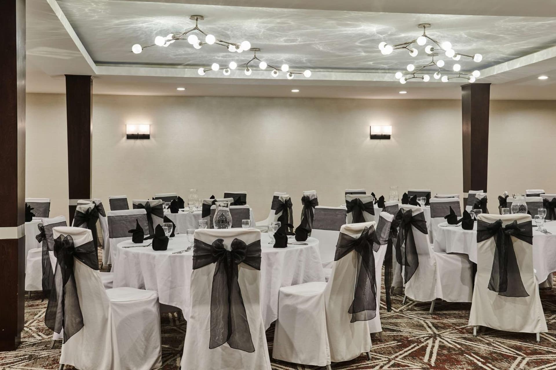 DoubleTree by Hilton Fullerton gallery photo in Fullerton, CA — image 48