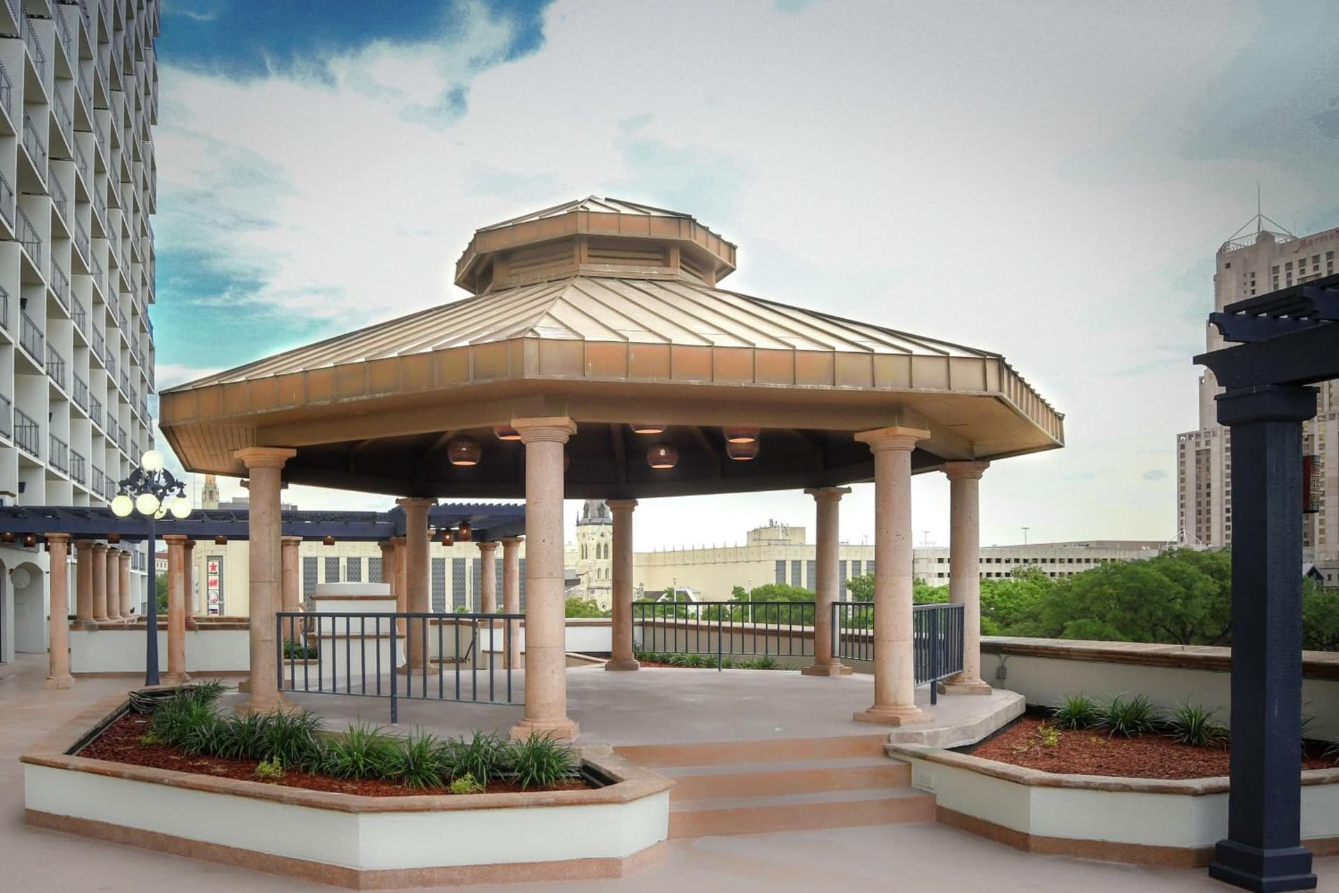 Hilton Palacio del Rio property views in San Antonio, TX — gallery photo 3