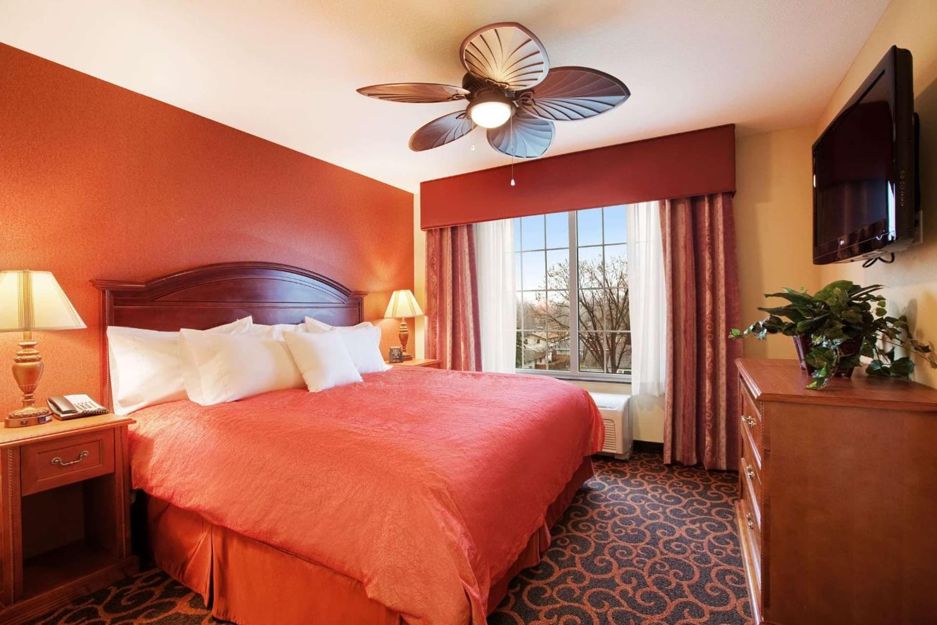 Homewood Suites Saint Cloud gallery photo in Saint Cloud, MN — image 9