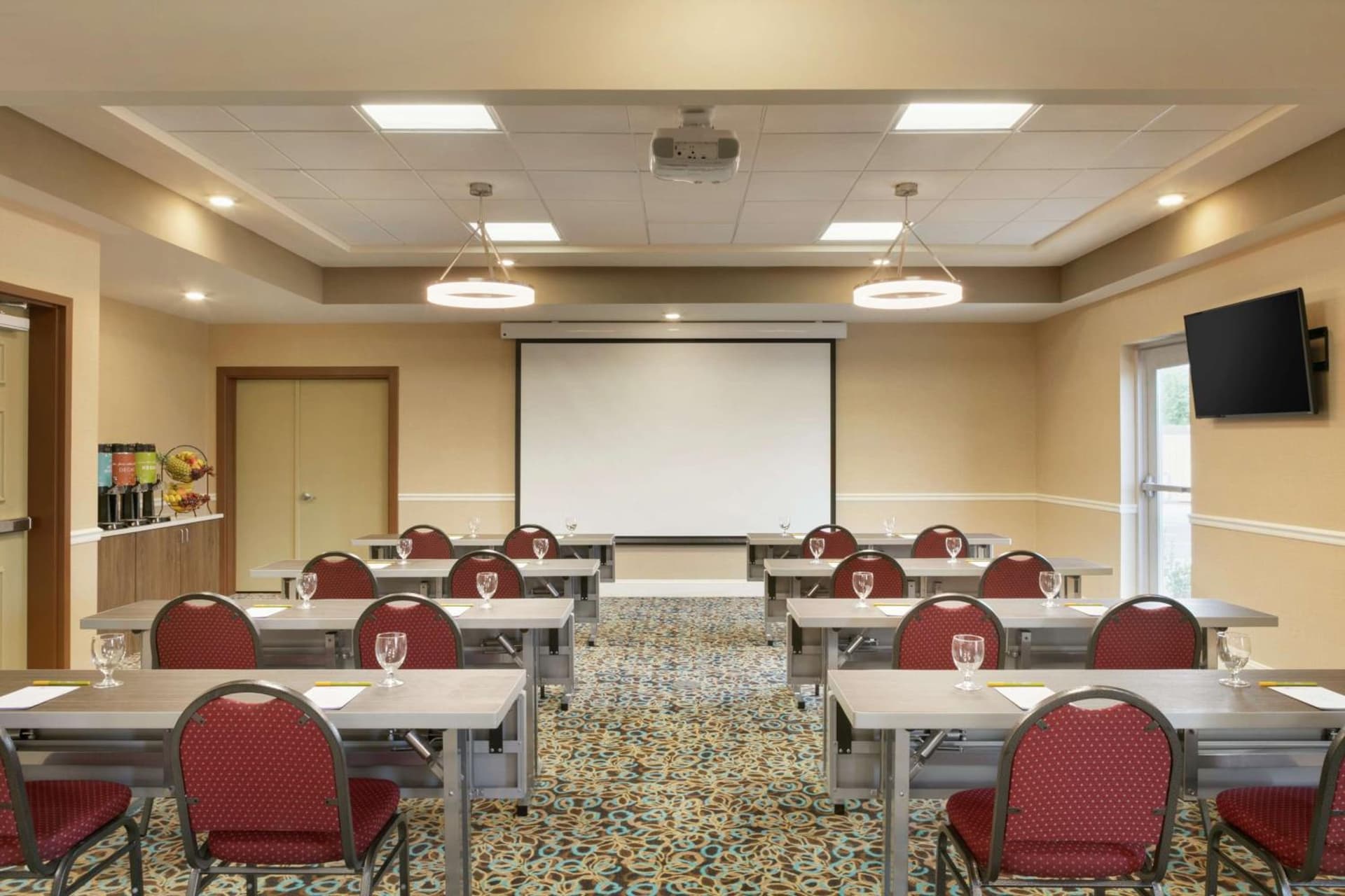 Hilton Garden Inn Statesville gallery photo in Statesville, NC — image 17