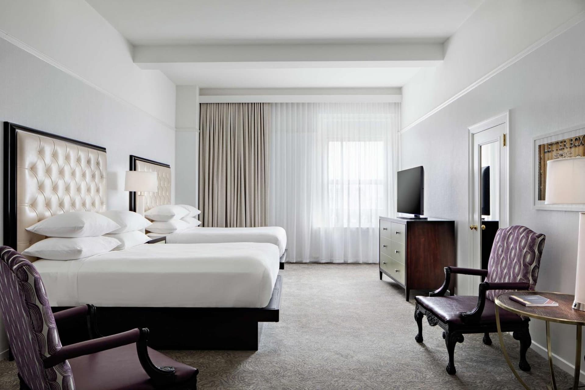 Amway Grand Plaza Hotel, Curio Collection by Hilton gallery photo in Grand Rapids, MI — image 36