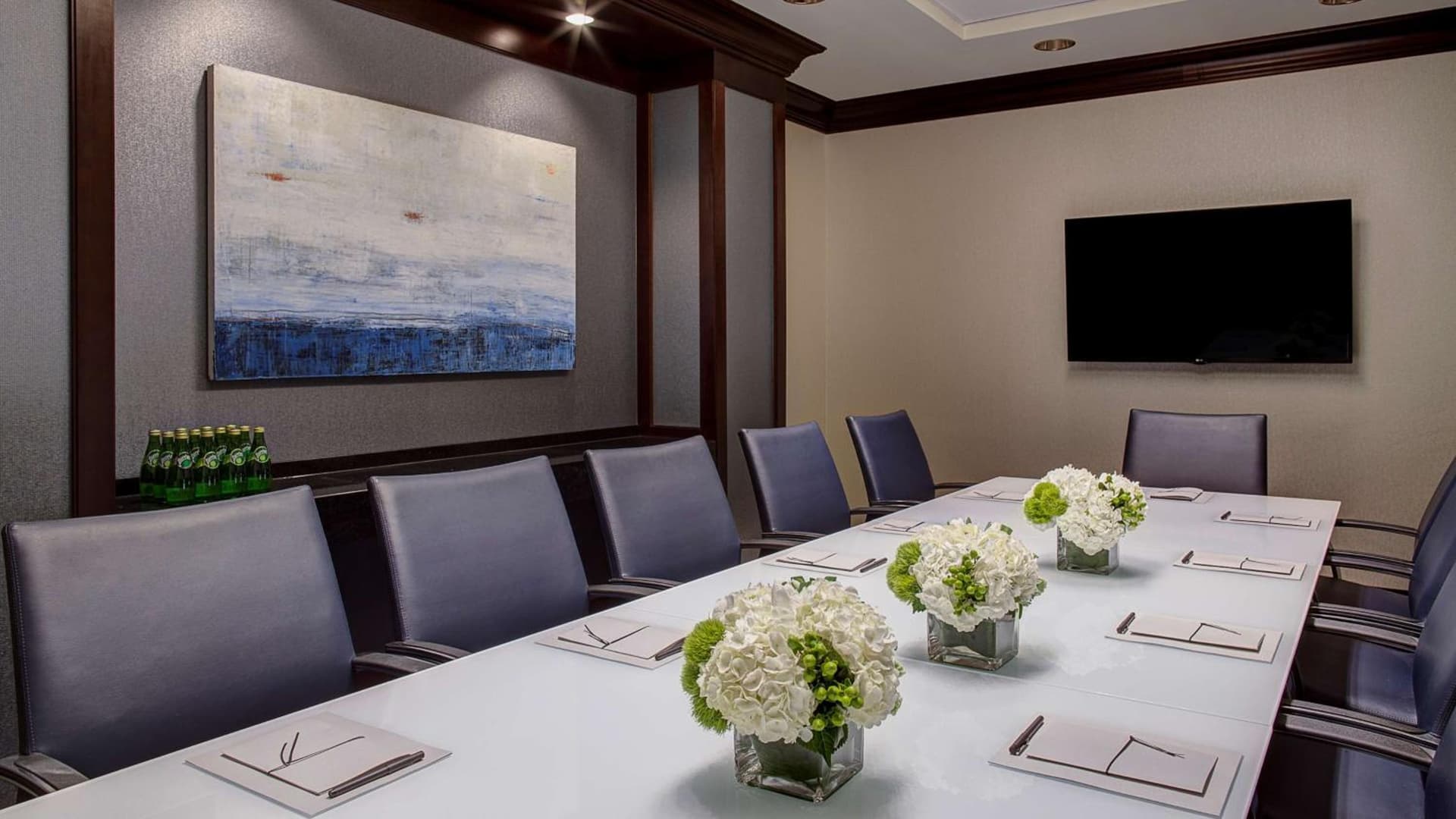 Amway Grand Plaza Hotel, Curio Collection by Hilton gallery photo in Grand Rapids, MI — image 11