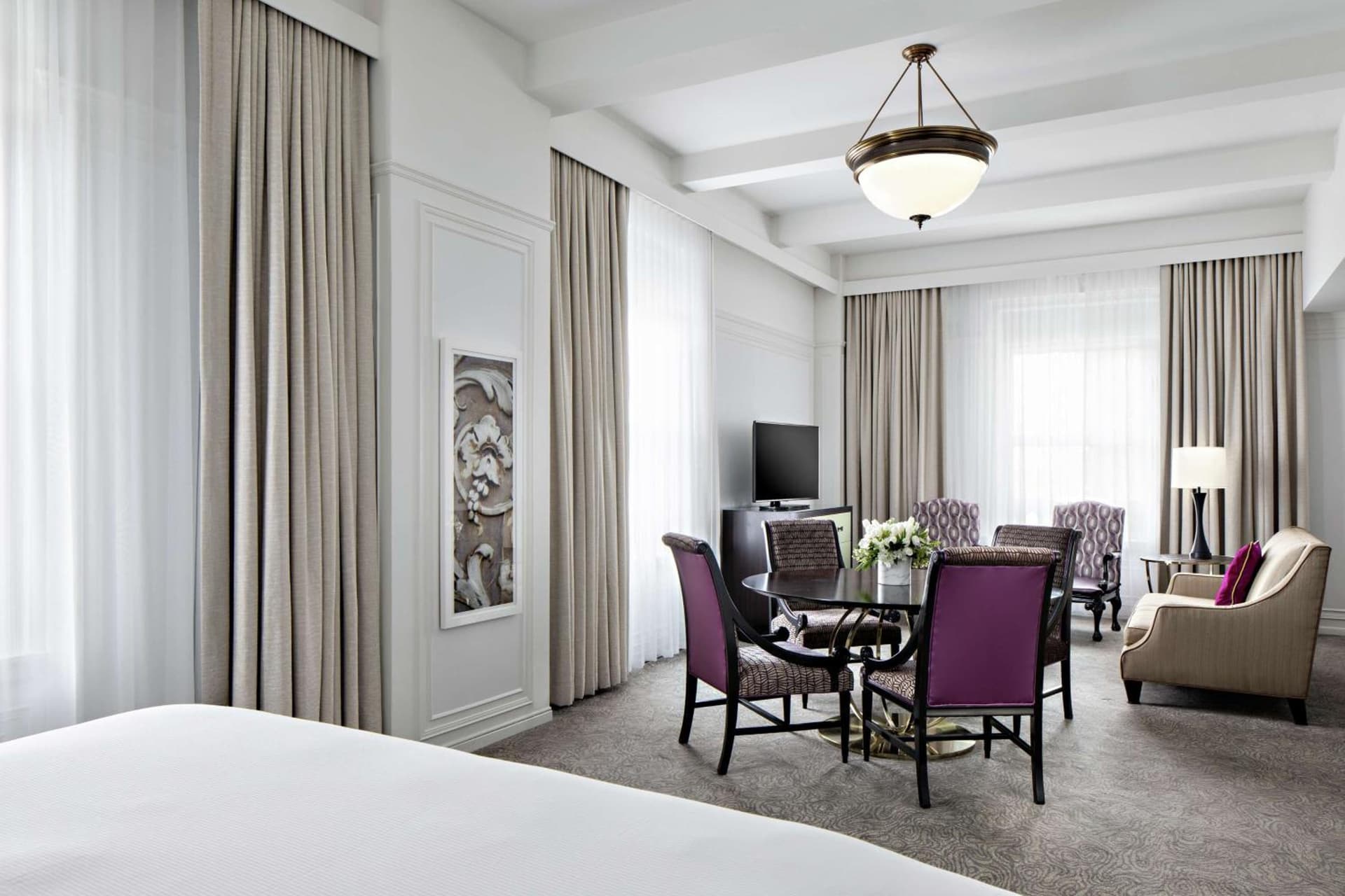 Amway Grand Plaza Hotel, Curio Collection by Hilton gallery photo in Grand Rapids, MI — image 137