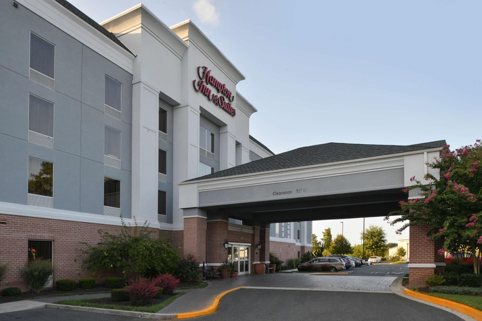 Hampton Inn & Suites Fruitland interior in Fruitland, MD — gallery photo 2
