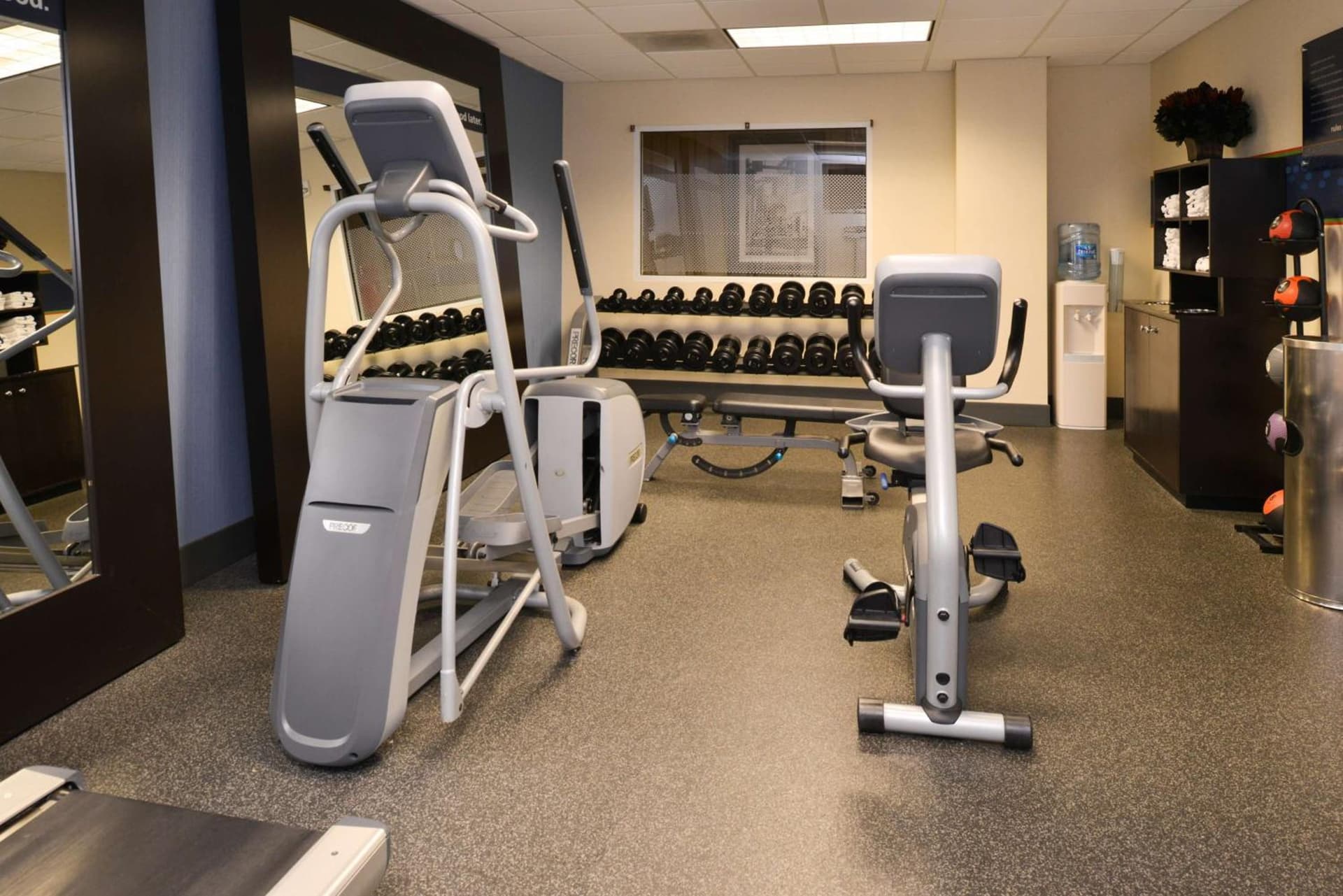 Hampton Inn & Suites Fruitland gallery photo in Fruitland, MD — image 39