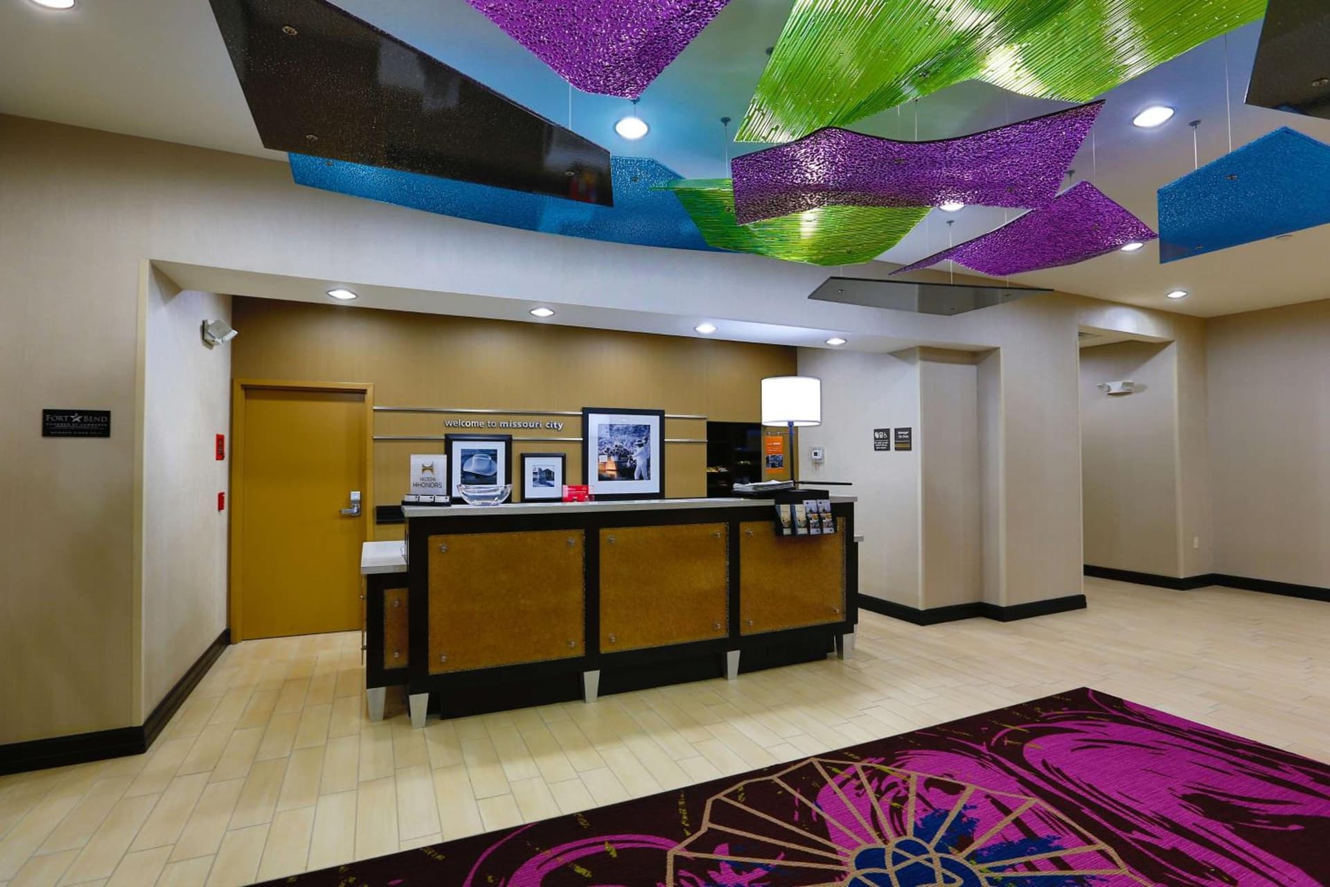 Hampton Inn and Suites Missouri City gallery photo in Missouri City, TX — image 23