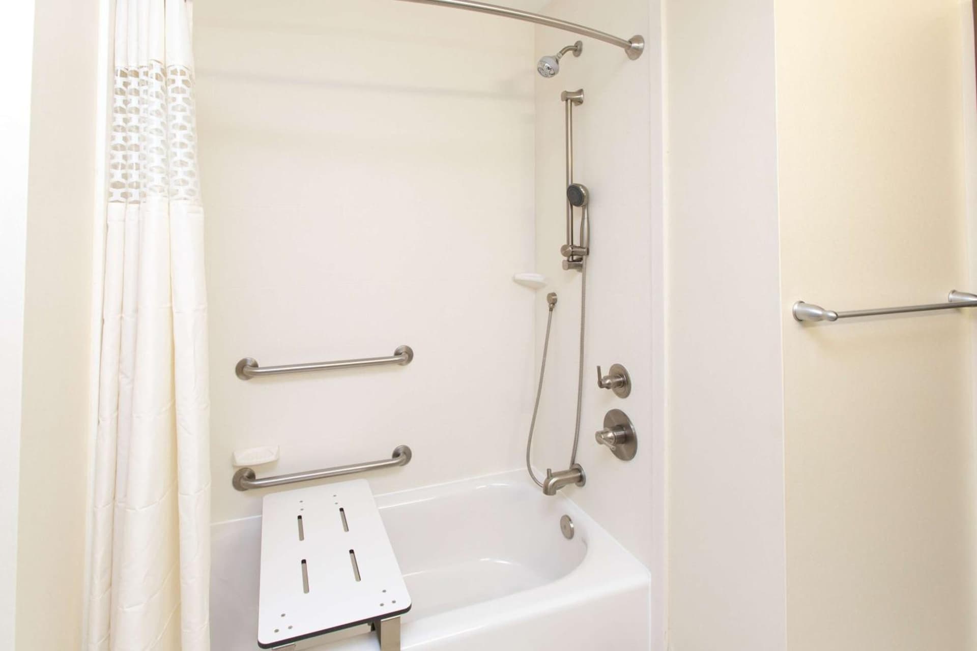 Hampton Inn and Suites Missouri City gallery photo in Missouri City, TX — image 35