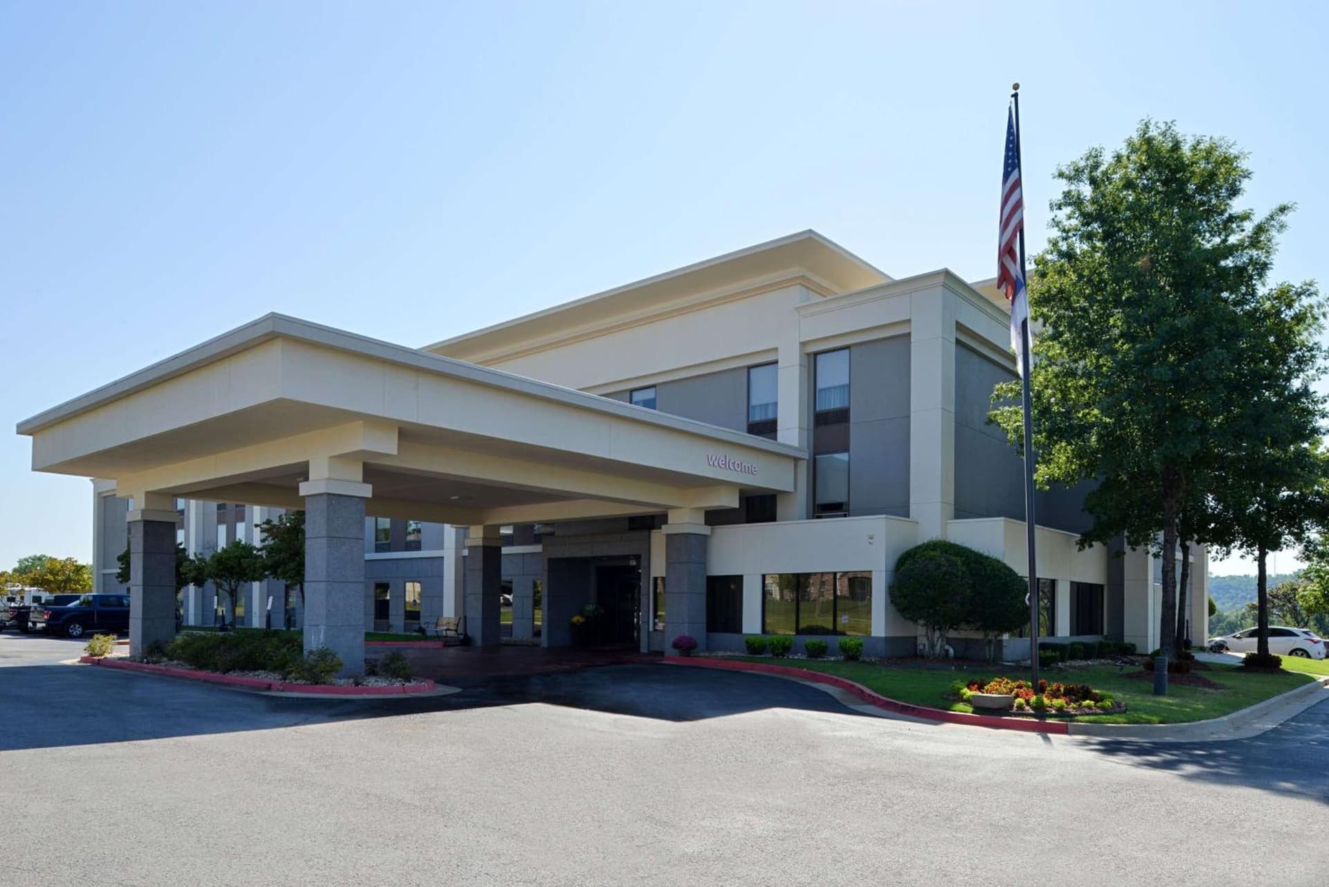Hampton Inn Tulsa Sand Springs property views in Tulsa, OK — gallery photo 3