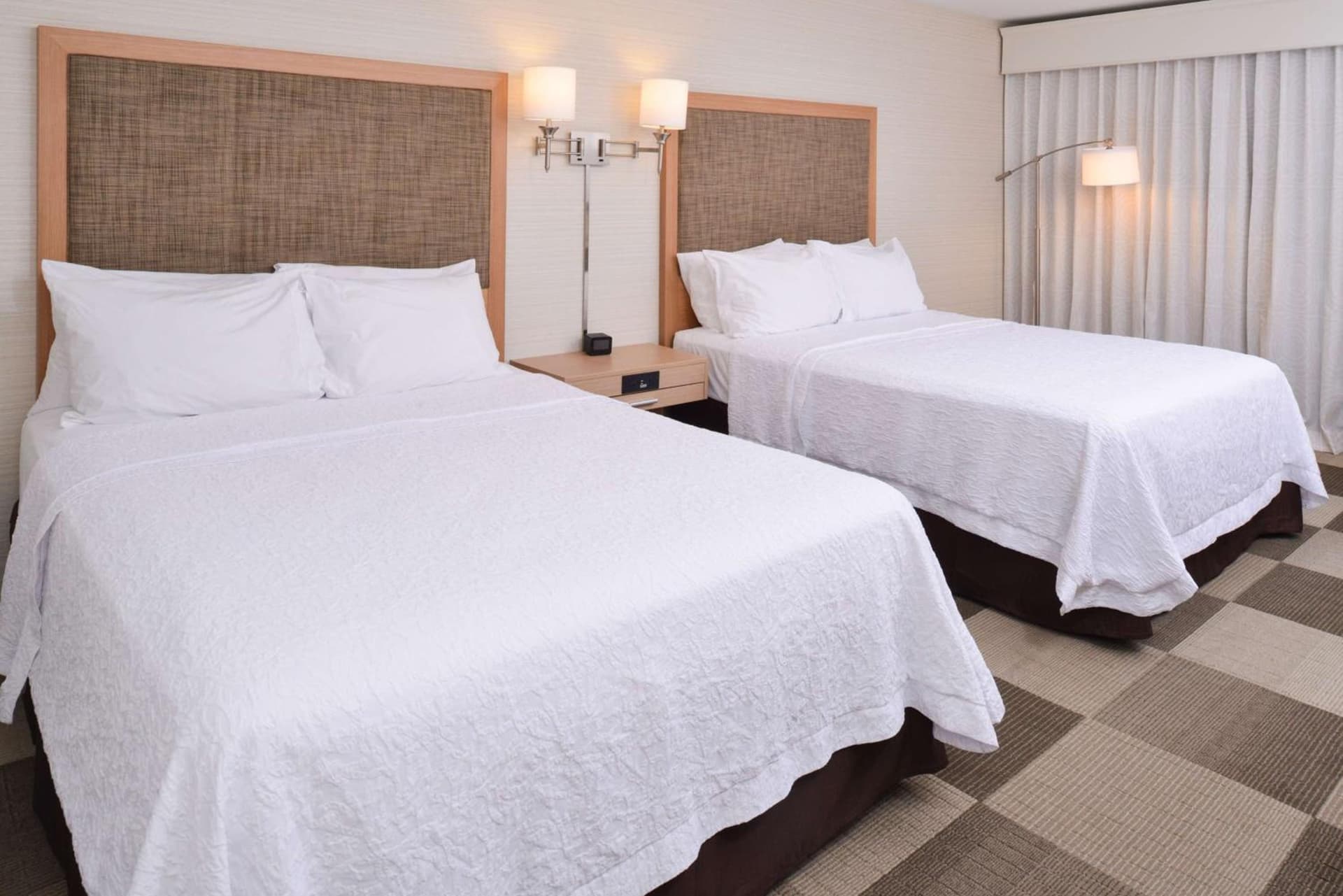 Hampton Inn Tulsa Sand Springs interior in Tulsa, OK — gallery photo 2