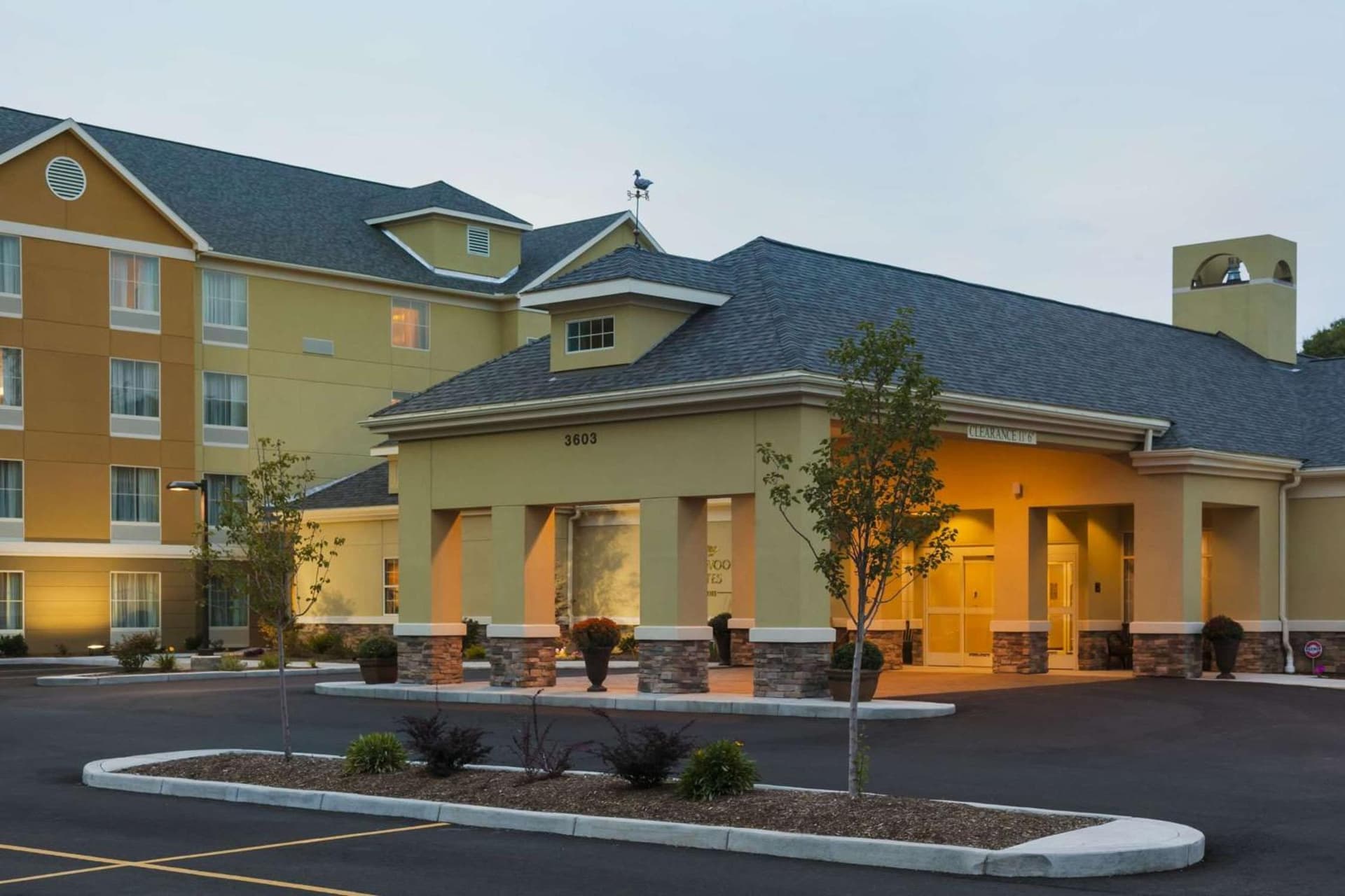 Homewood Suites by Hilton Binghamton/Vestal interior in Vestal — gallery photo 2