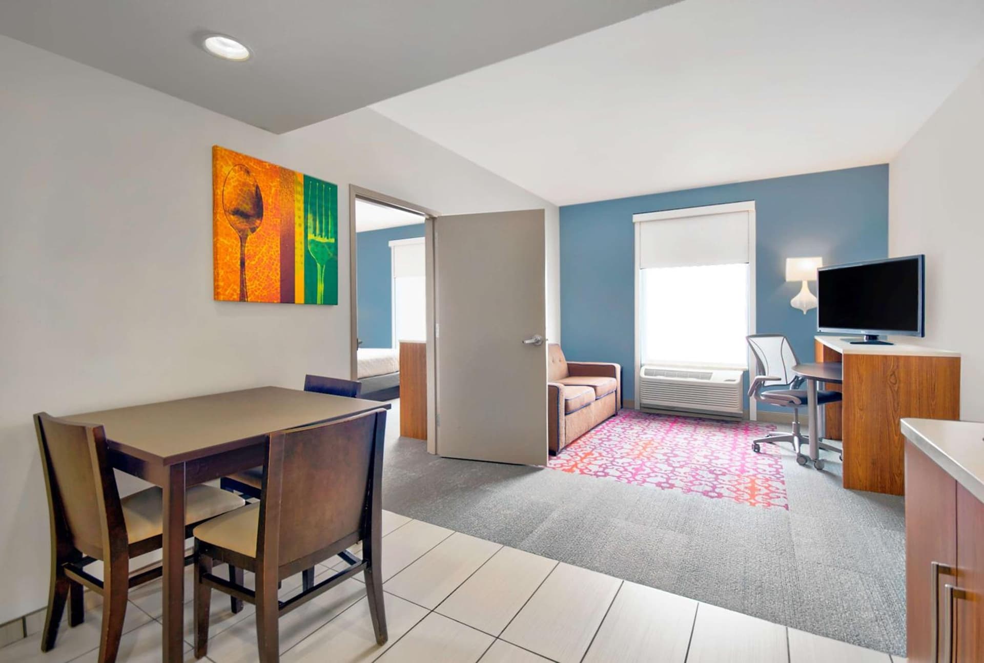 Home2 Suites by Hilton Rochester Henrietta, NY interior in Rochester, NY — gallery photo 2