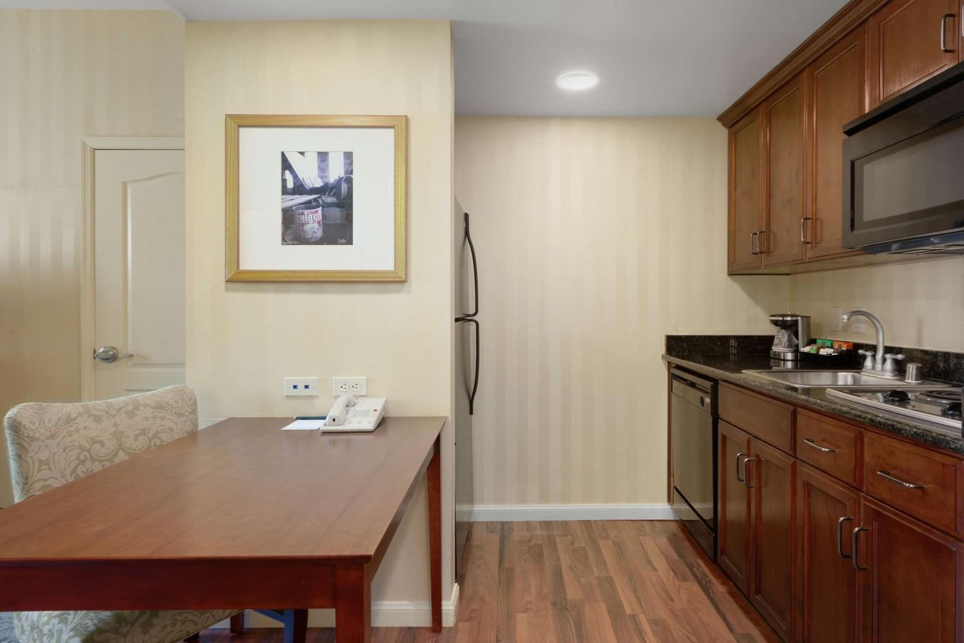 Homewood Suites by Hilton Sacramento Airport-Natomas gallery photo in Sacramento, CA — image 8