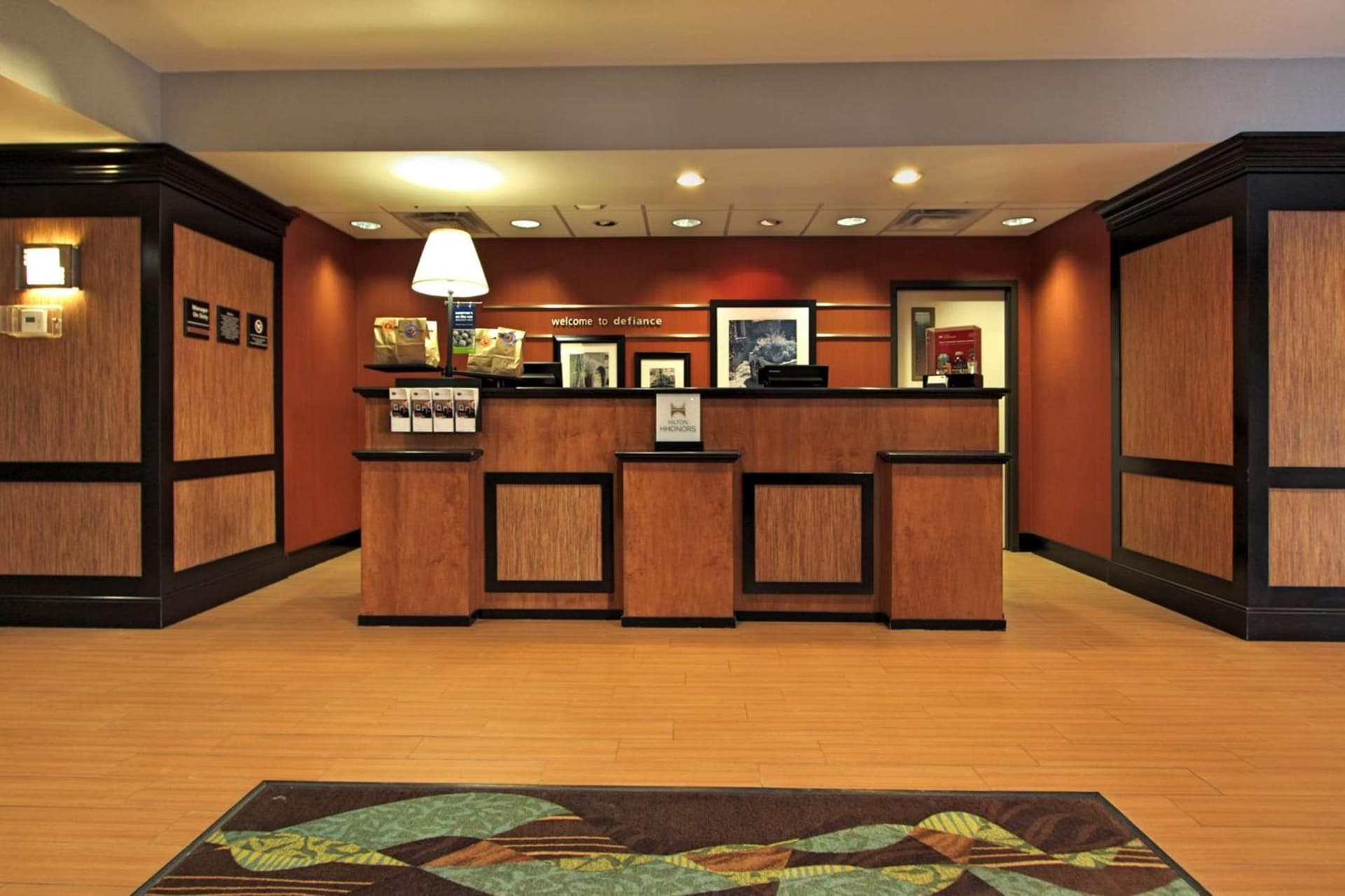 Hampton Inn Defiance interior in Defiance, OH — gallery photo 2
