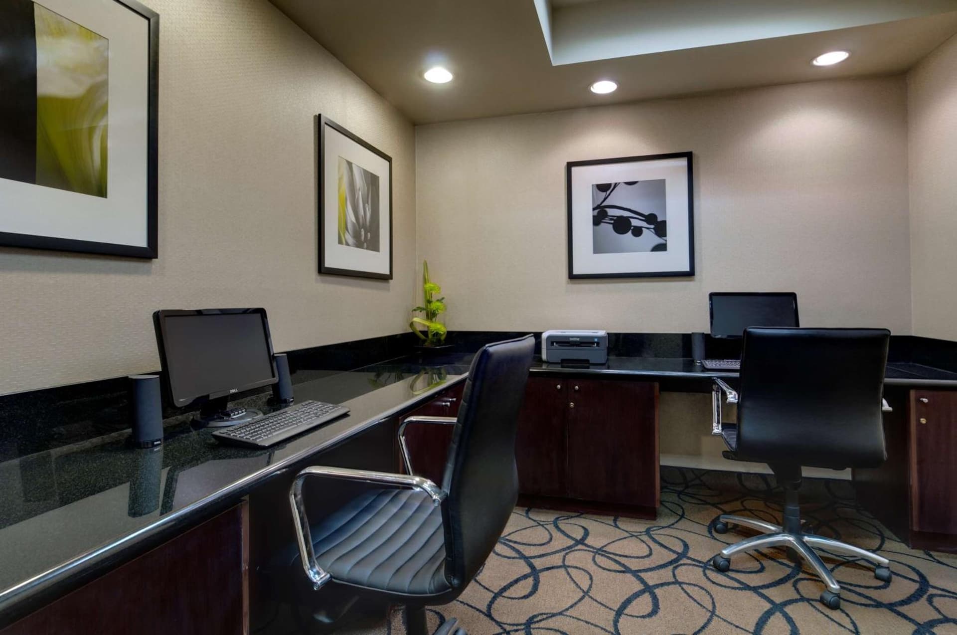 Orange County Hotel gallery photo in Santa Ana, CA — image 24