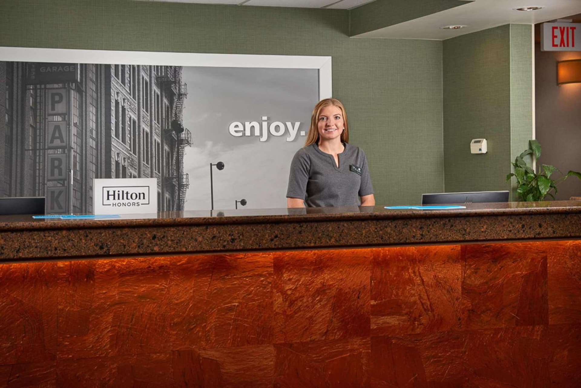 Hampton Inn Butte interior in Butte, MT — gallery photo 2