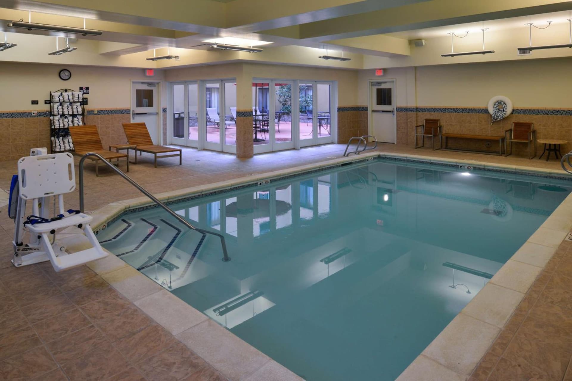 Hampton Inn & Suites Tacoma gallery photo in Tacoma, WA — image 6