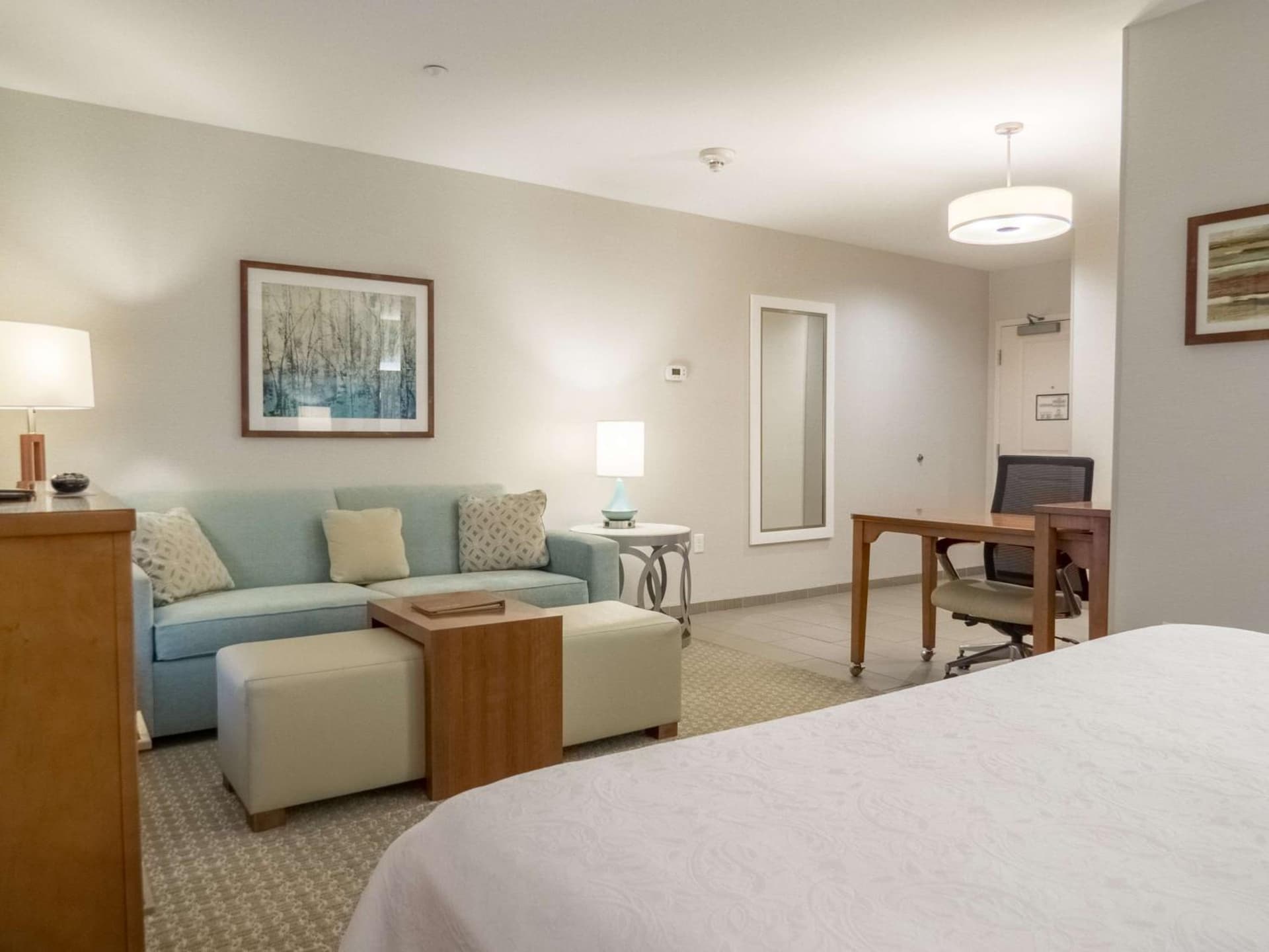 Homewood Suites by Hilton Gateway Hills Nashua gallery photo in Nashua, NH — image 4