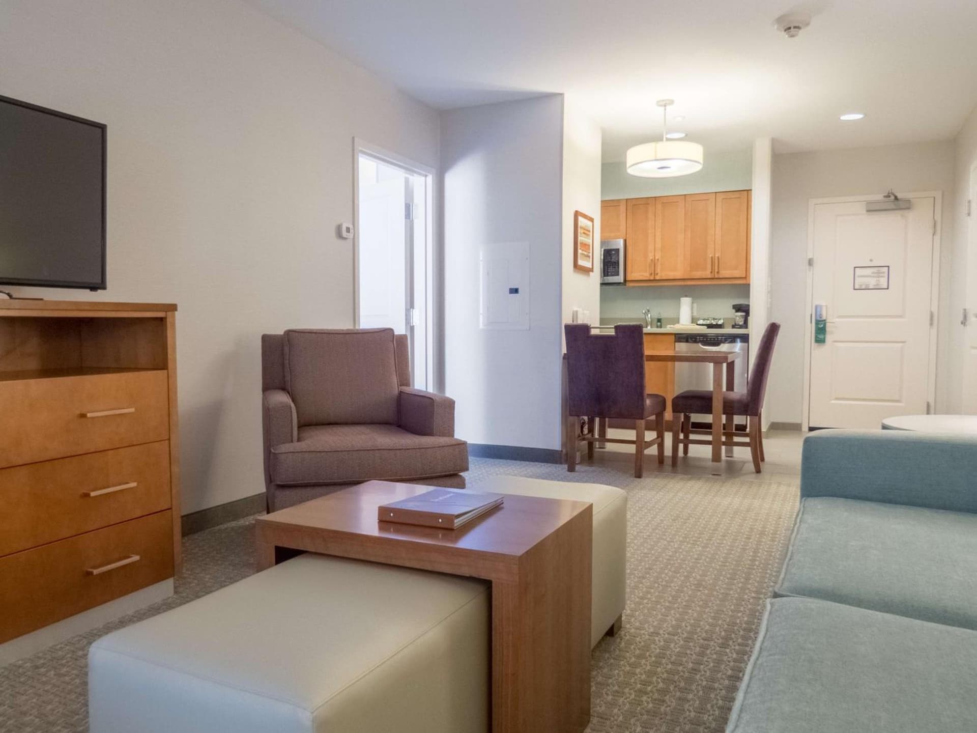 Homewood Suites by Hilton Gateway Hills Nashua gallery photo in Nashua, NH — image 22