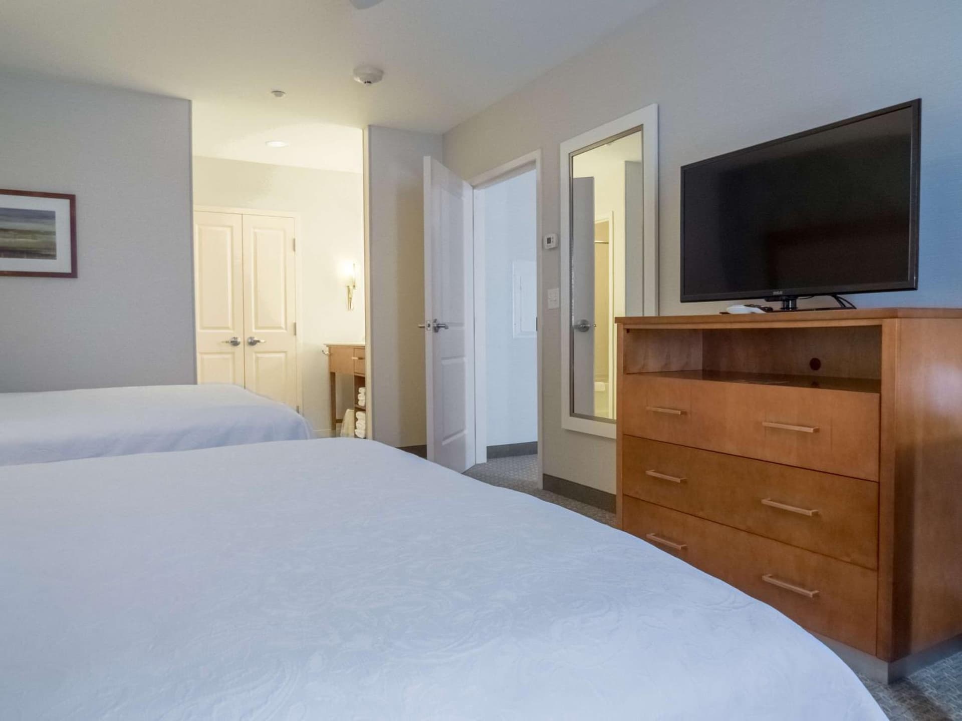 Homewood Suites by Hilton Gateway Hills Nashua gallery photo in Nashua, NH — image 14