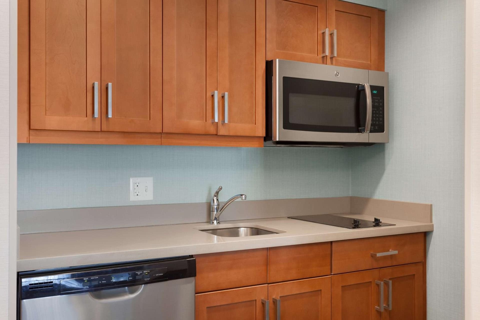 Homewood Suites by Hilton Gateway Hills Nashua gallery photo in Nashua, NH — image 15