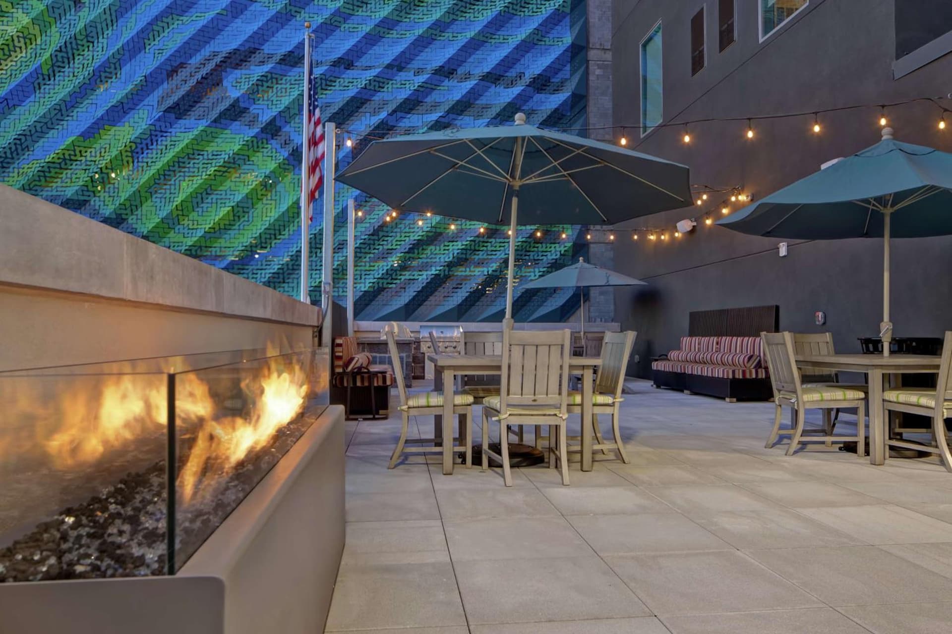 Home2 Suites By Hilton Charlotte Uptown gallery photo in Charlotte, NC — image 4