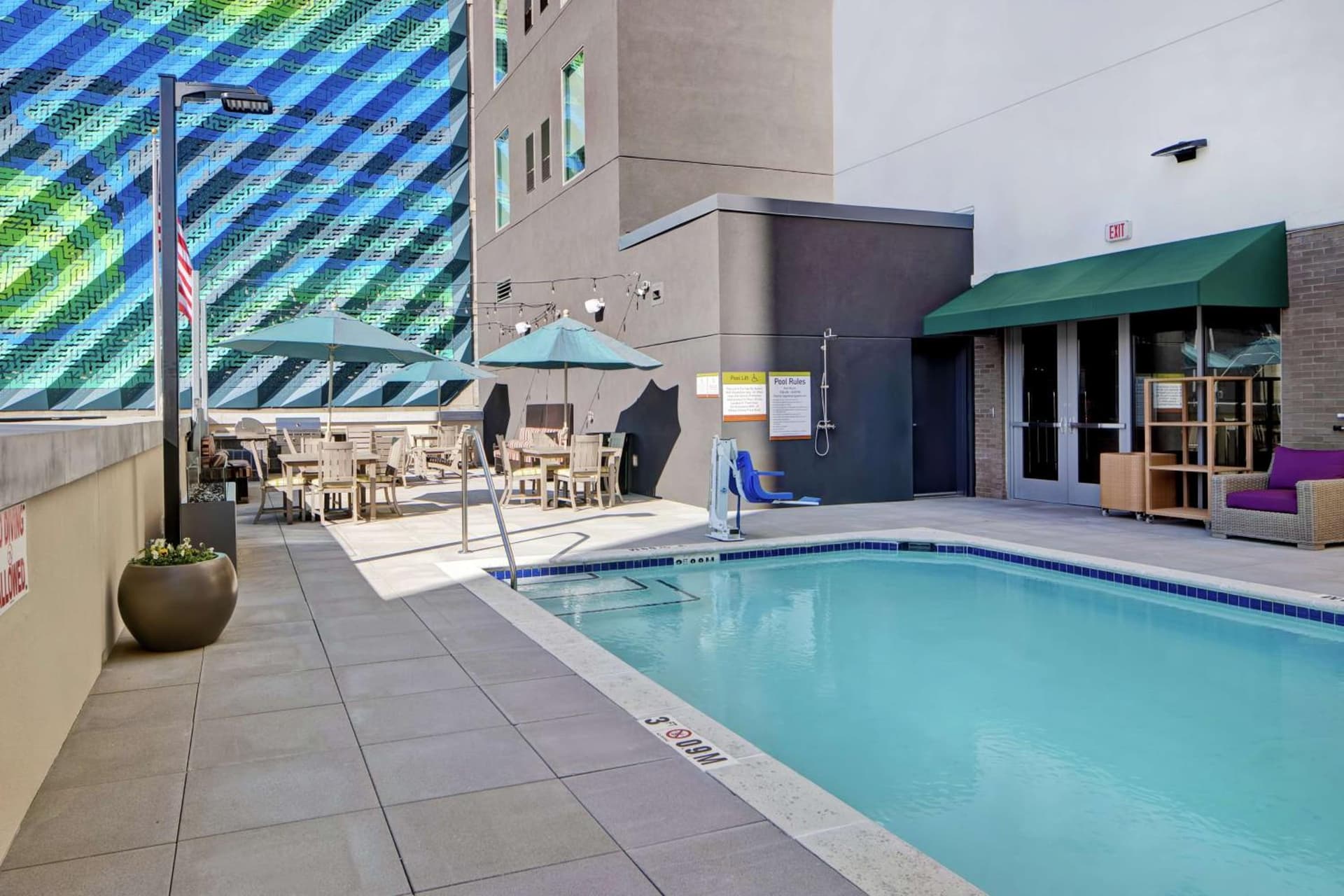 Home2 Suites By Hilton Charlotte Uptown gallery photo in Charlotte, NC — image 74