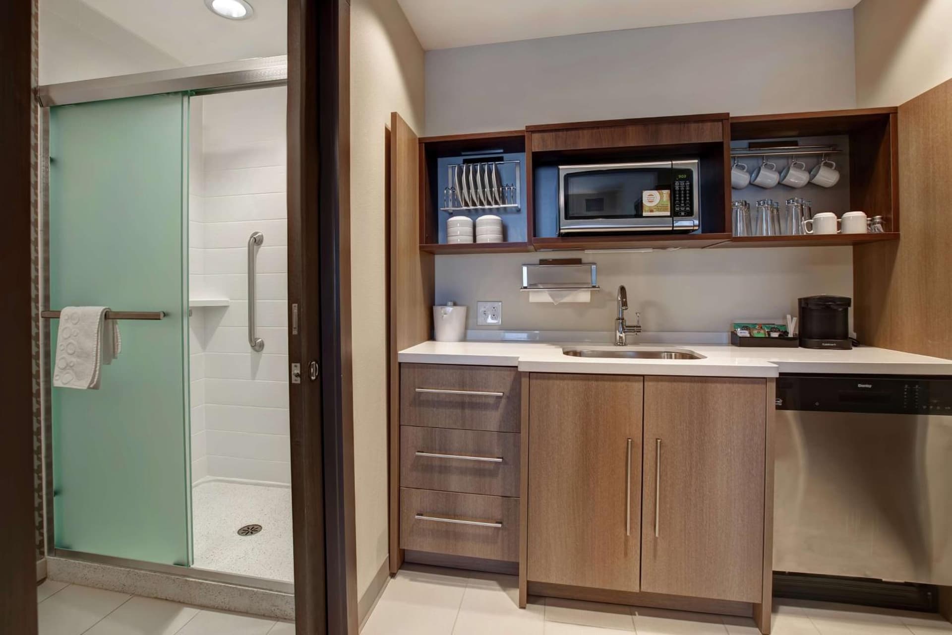 Home2 Suites By Hilton Charlotte Uptown gallery photo in Charlotte, NC — image 7