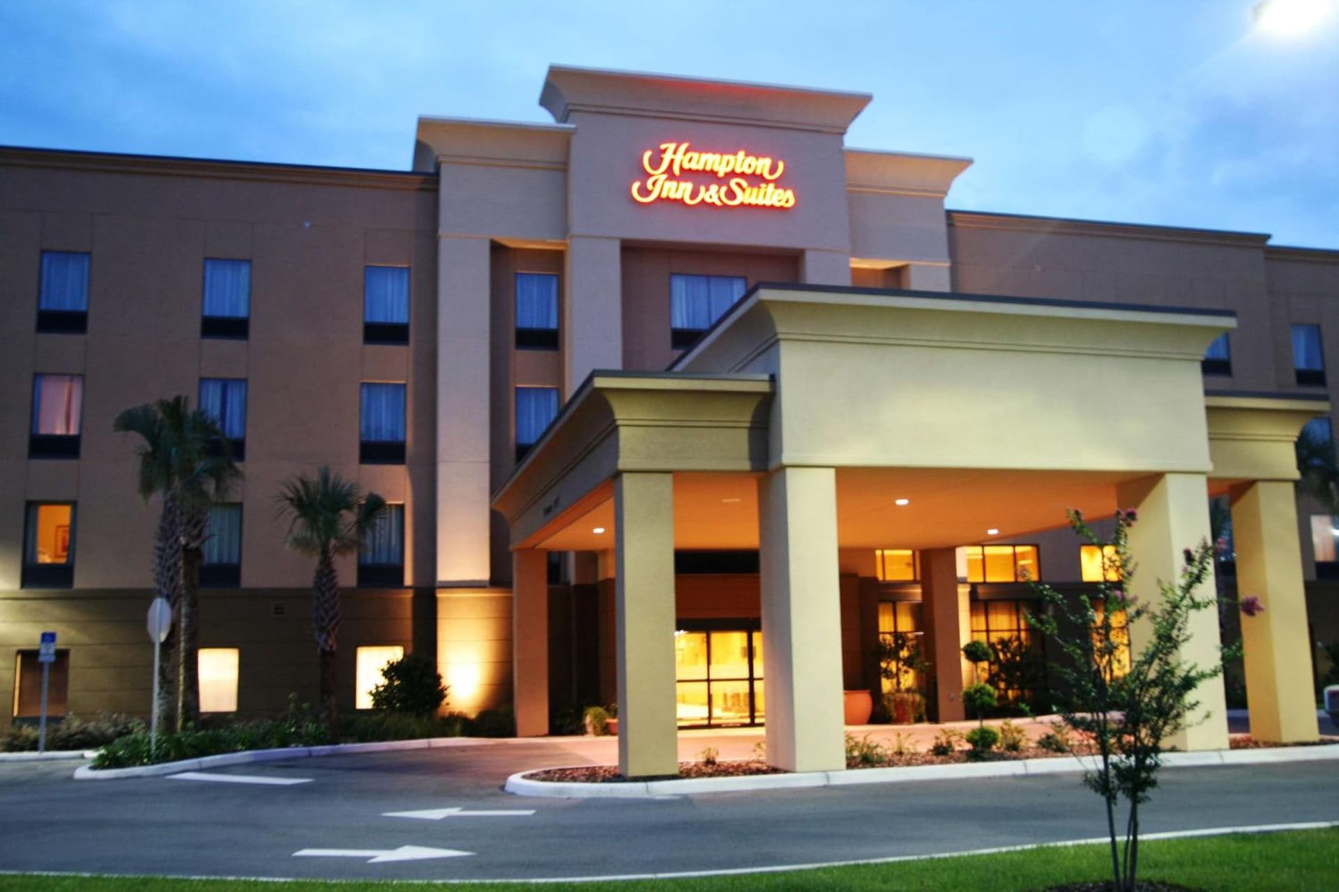 Hampton Inn & Suites Ocala - Belleview interior in Marion Oaks, FL — gallery photo 2