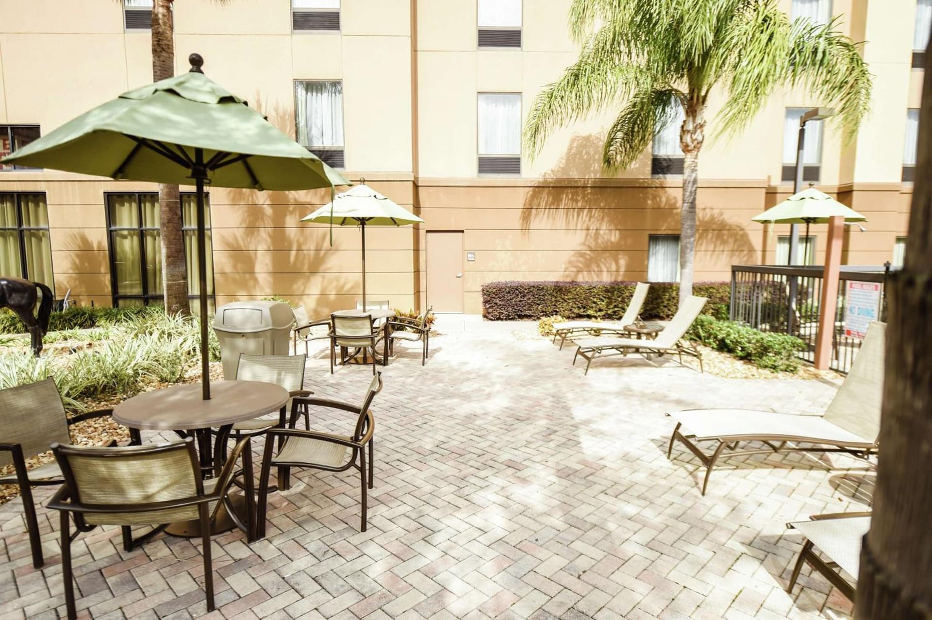 Hampton Inn & Suites Ocala - Belleview gallery photo in Marion Oaks, FL — image 22