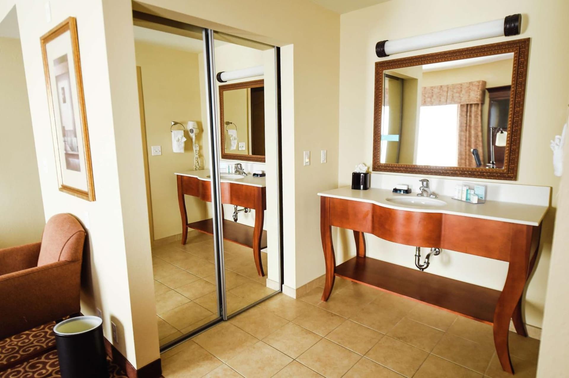 Hampton Inn & Suites Ocala - Belleview gallery photo in Marion Oaks, FL — image 5