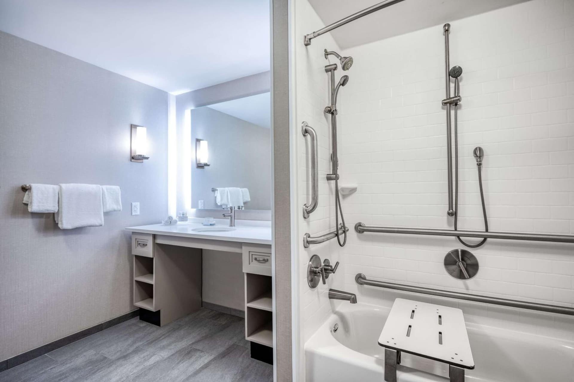 Homewood Suites By Hilton Worcester gallery photo in Worcester, MA — image 12