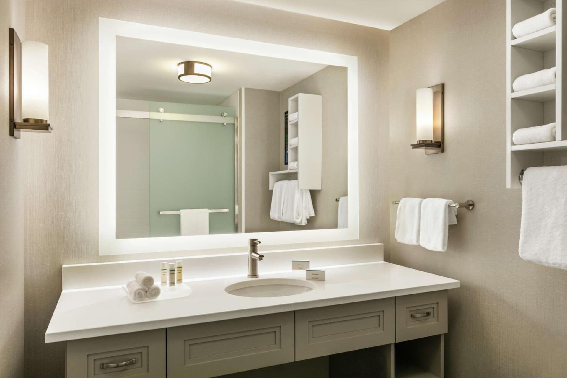 Homewood Suites By Hilton Worcester gallery photo in Worcester, MA — image 4