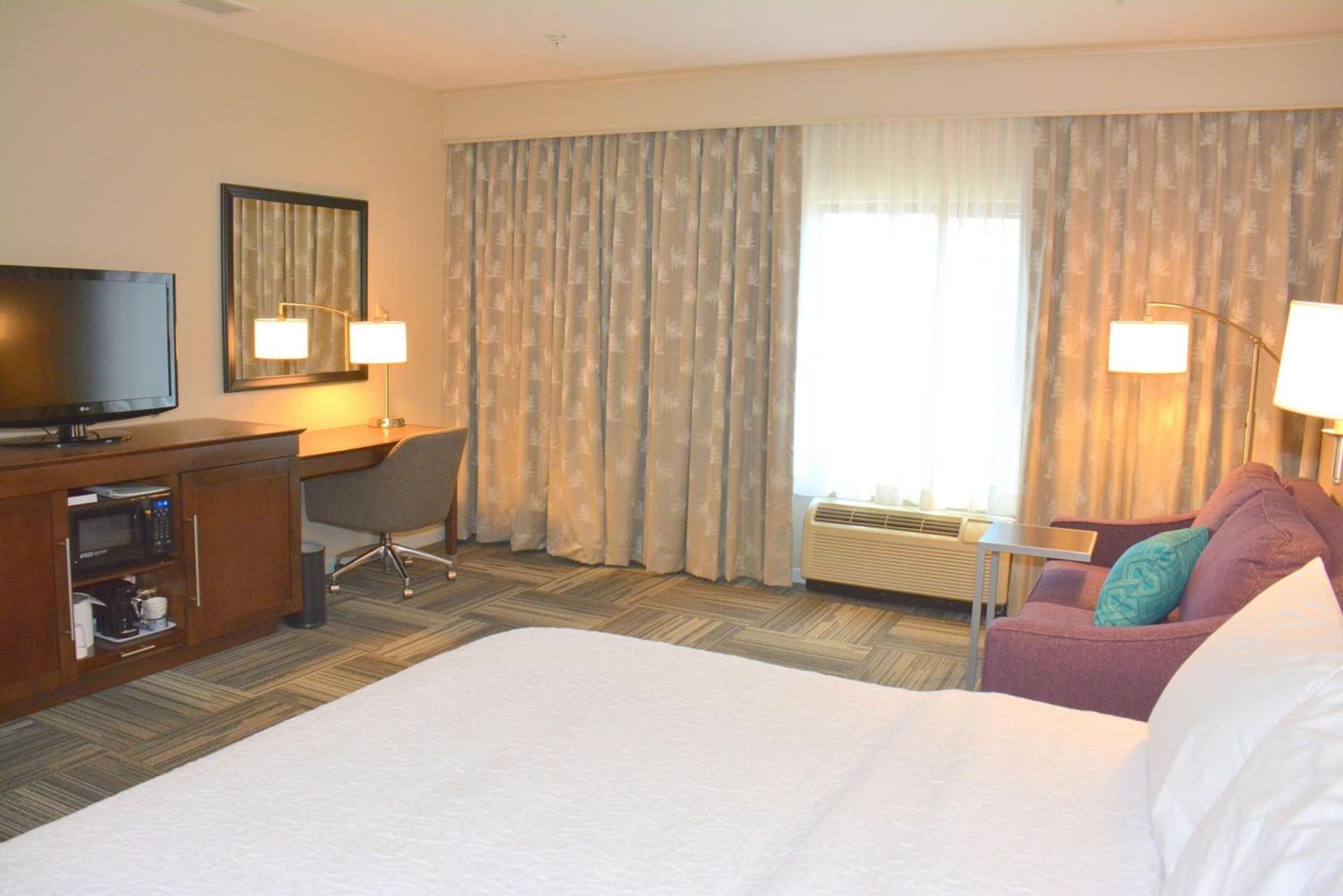 Hampton Inn Grand Junction gallery photo in Grand Junction, CO — image 13