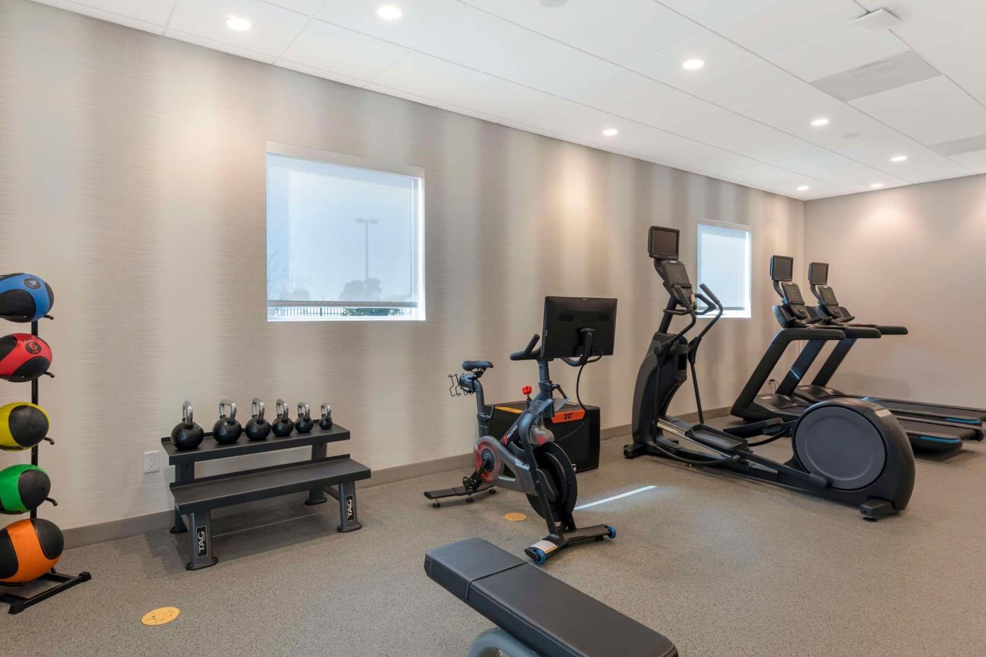 Home2 Suites By Hilton Redlands gallery photo in Redlands, CA — image 5
