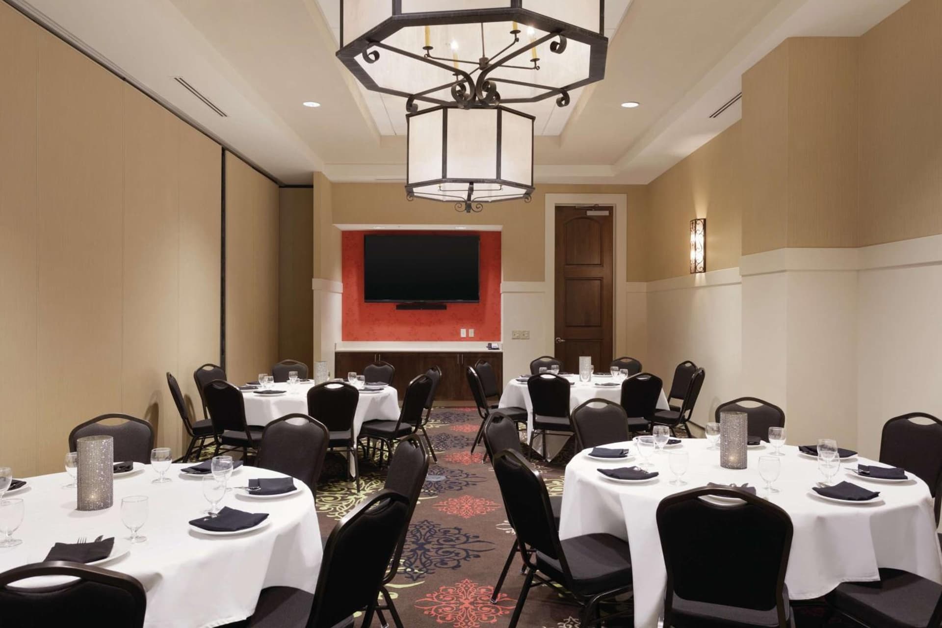 Hilton Garden Inn Rochester Downtown, NY gallery photo in Rochester, NY — image 34