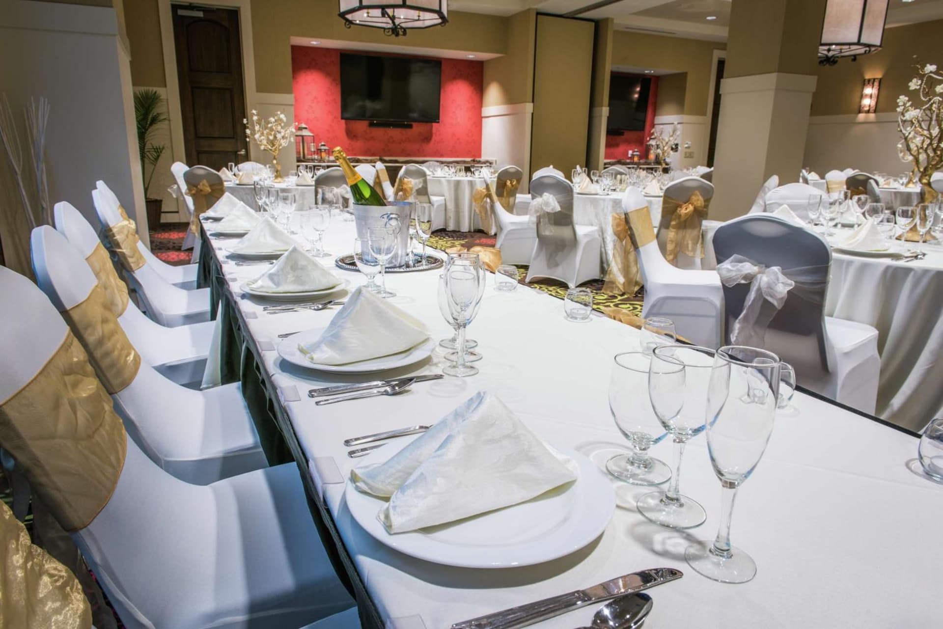 Hilton Garden Inn Rochester Downtown, NY gallery photo in Rochester, NY — image 11