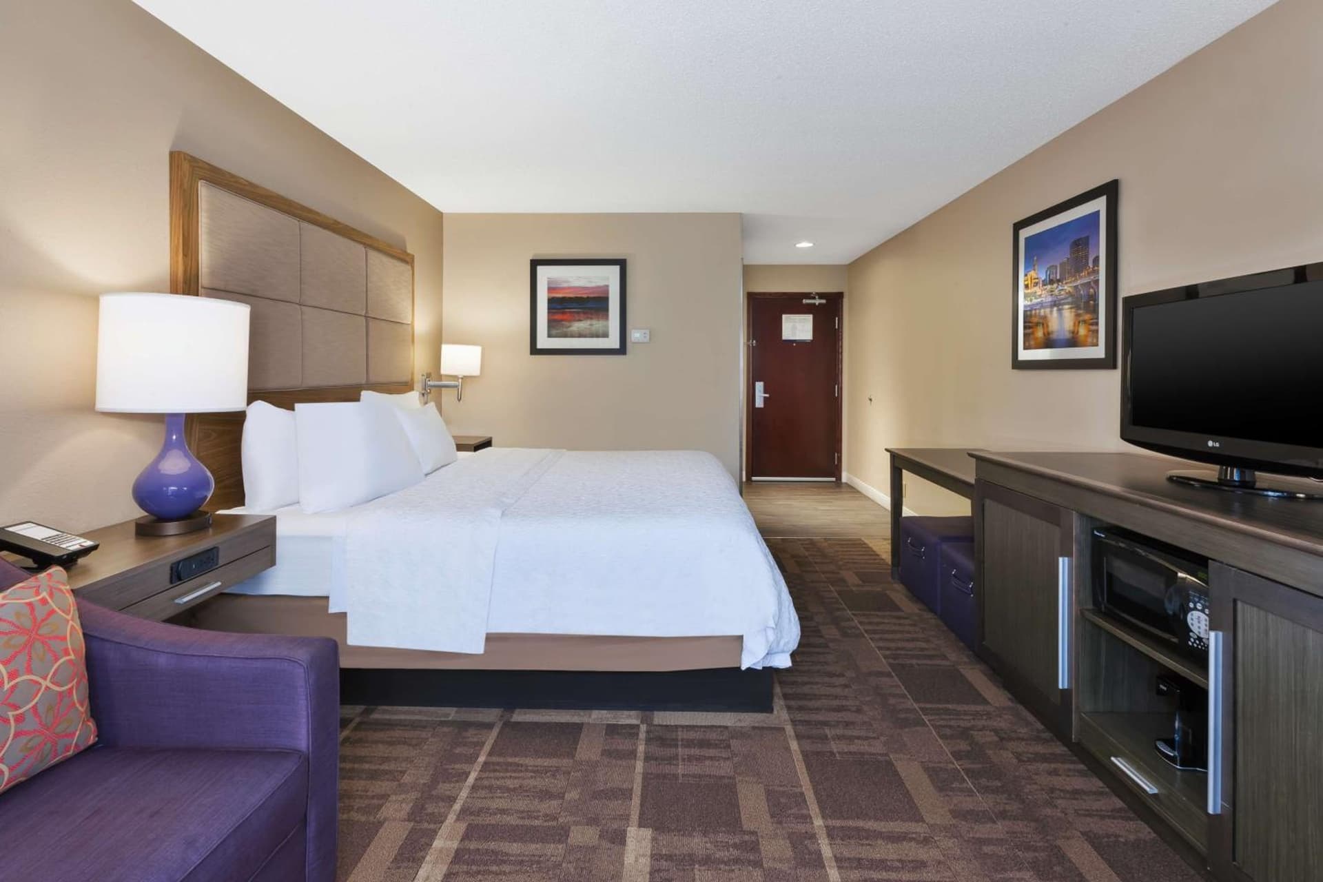 Hampton Inn Waterbury gallery photo in Waterbury, CT — image 11