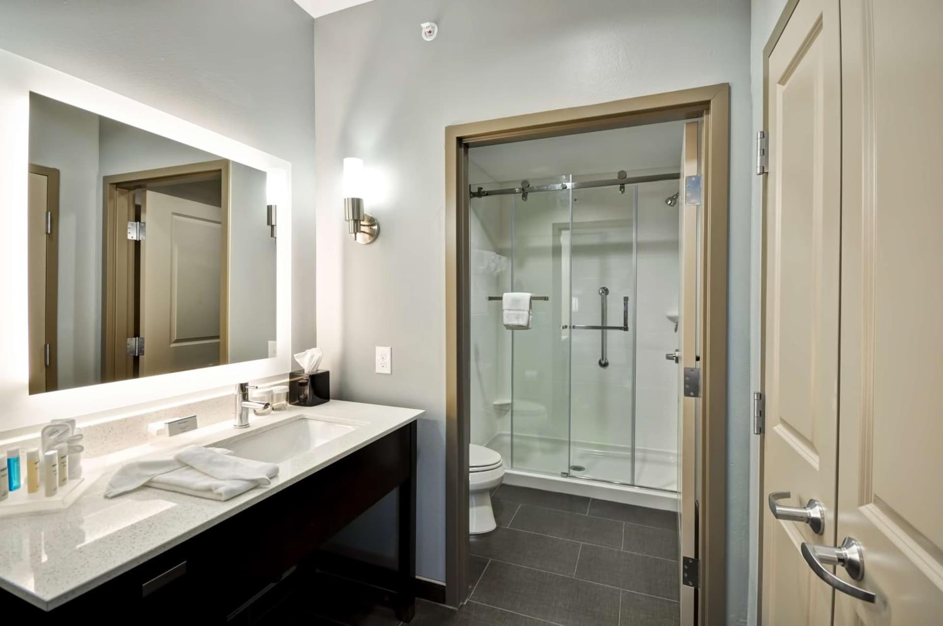 Homewood Suites by Hilton New Braunfels gallery photo in New Braunfels, TX — image 46