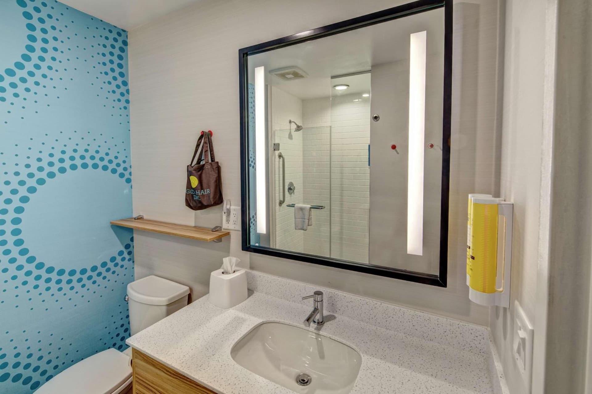 Tru By Hilton Roanoke Hollins gallery photo in Roanoke, VA — image 4