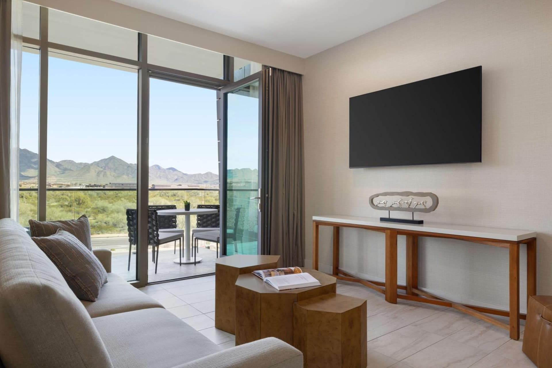 Hilton North Scottsdale At Cavasson gallery photo in Scottsdale, AZ — image 14