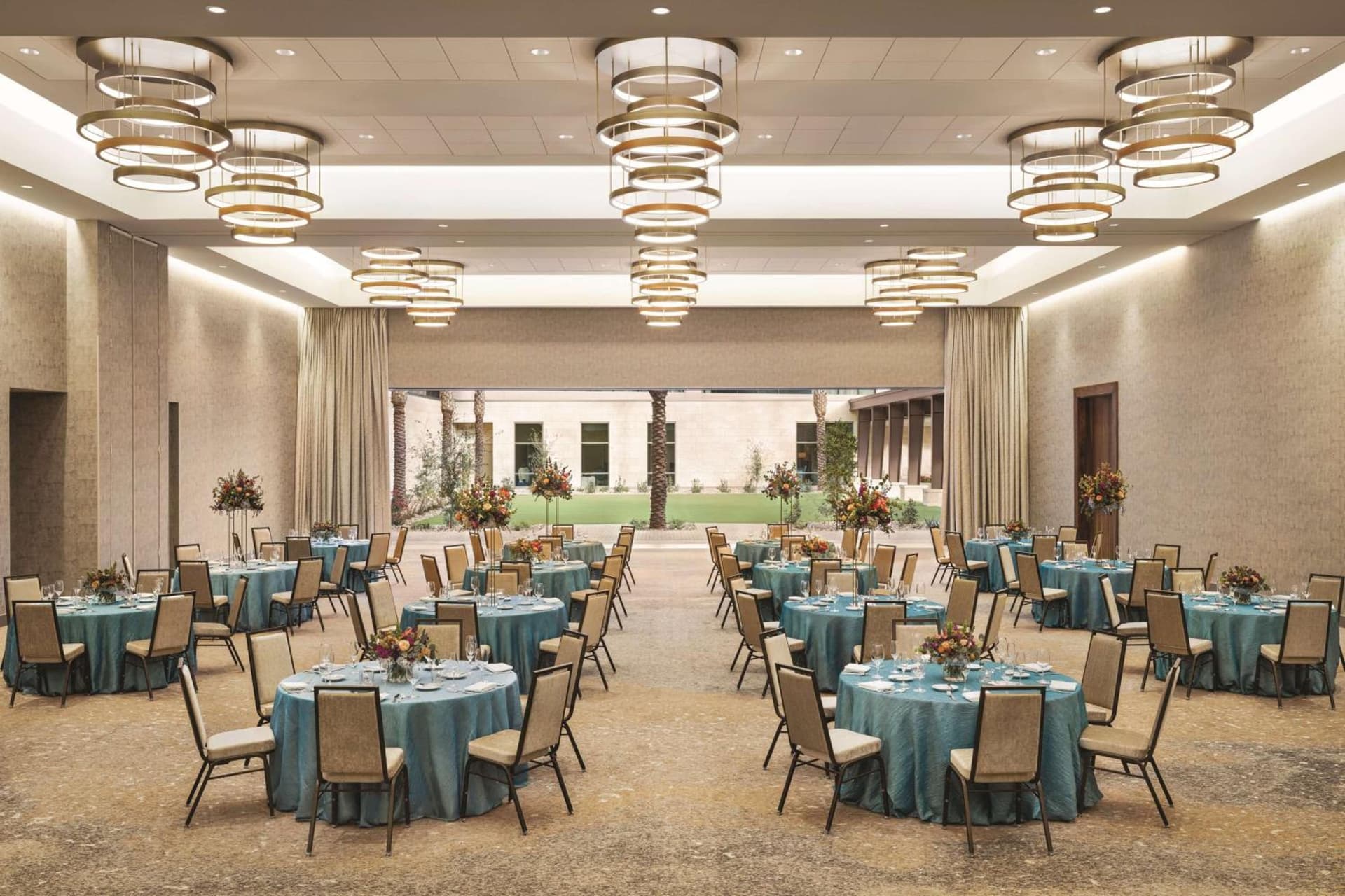 Hilton North Scottsdale At Cavasson gallery photo in Scottsdale, AZ — image 4